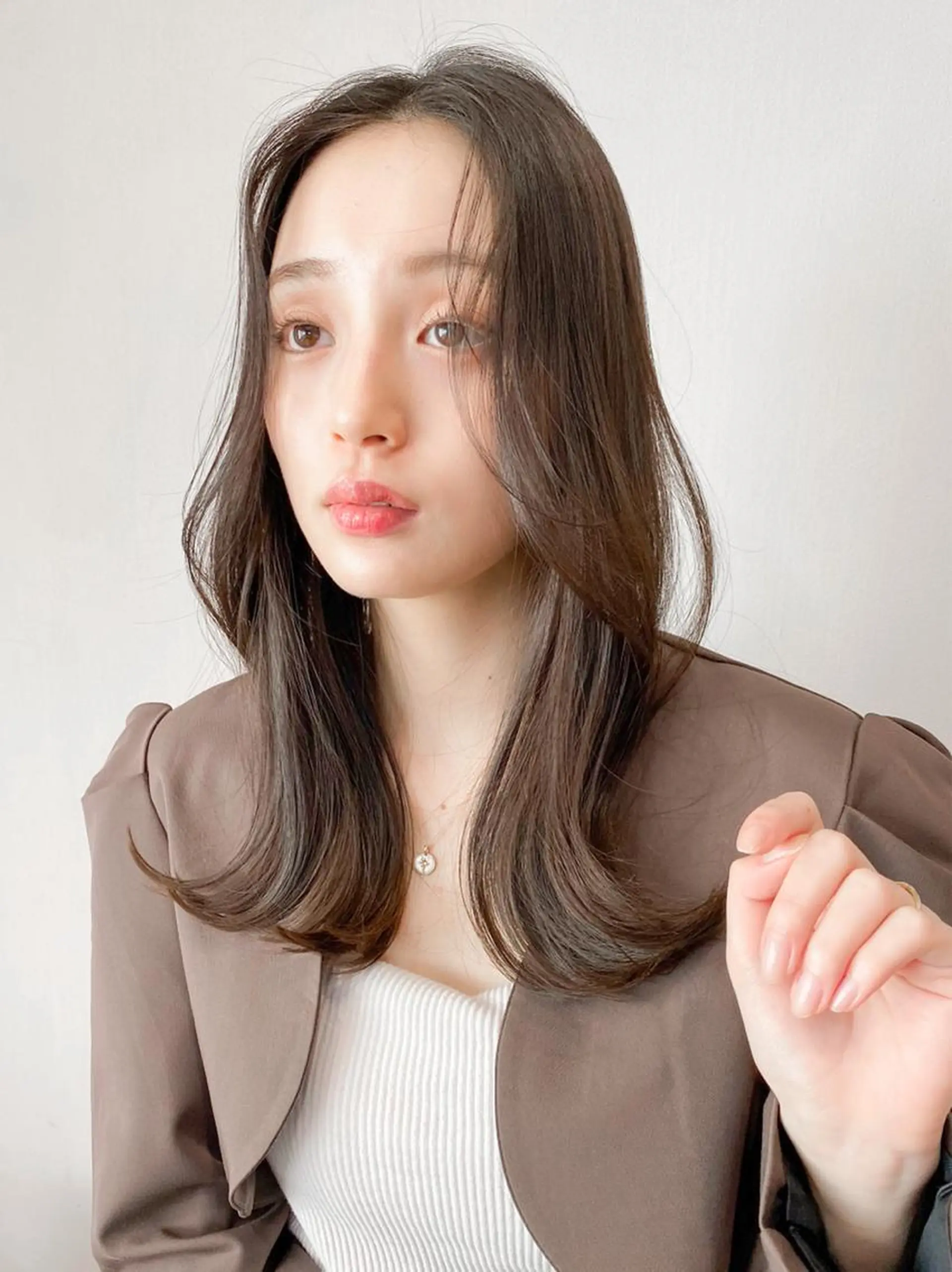 セミロング カラー kohana 🎀韓国ヘア🎀🤍のヘアスタイル