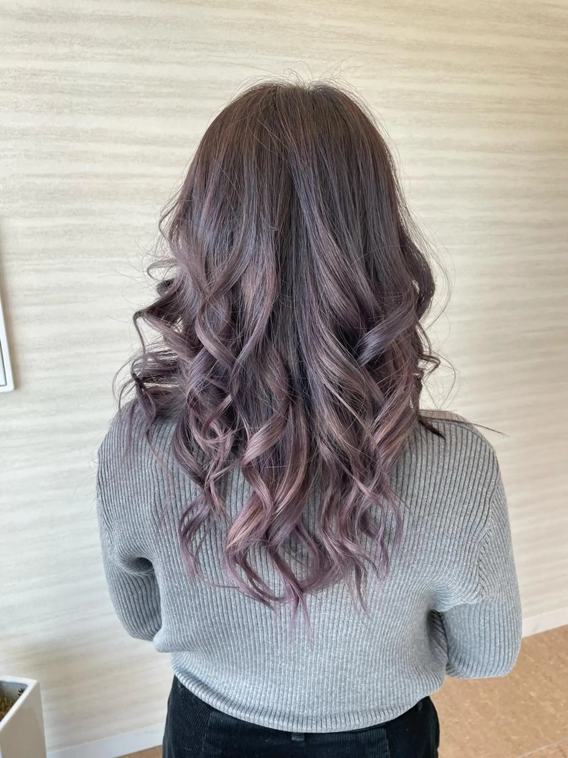 カラー 脱白髪染め白髪ぼかし TERA（寺崎）のヘアスタイル