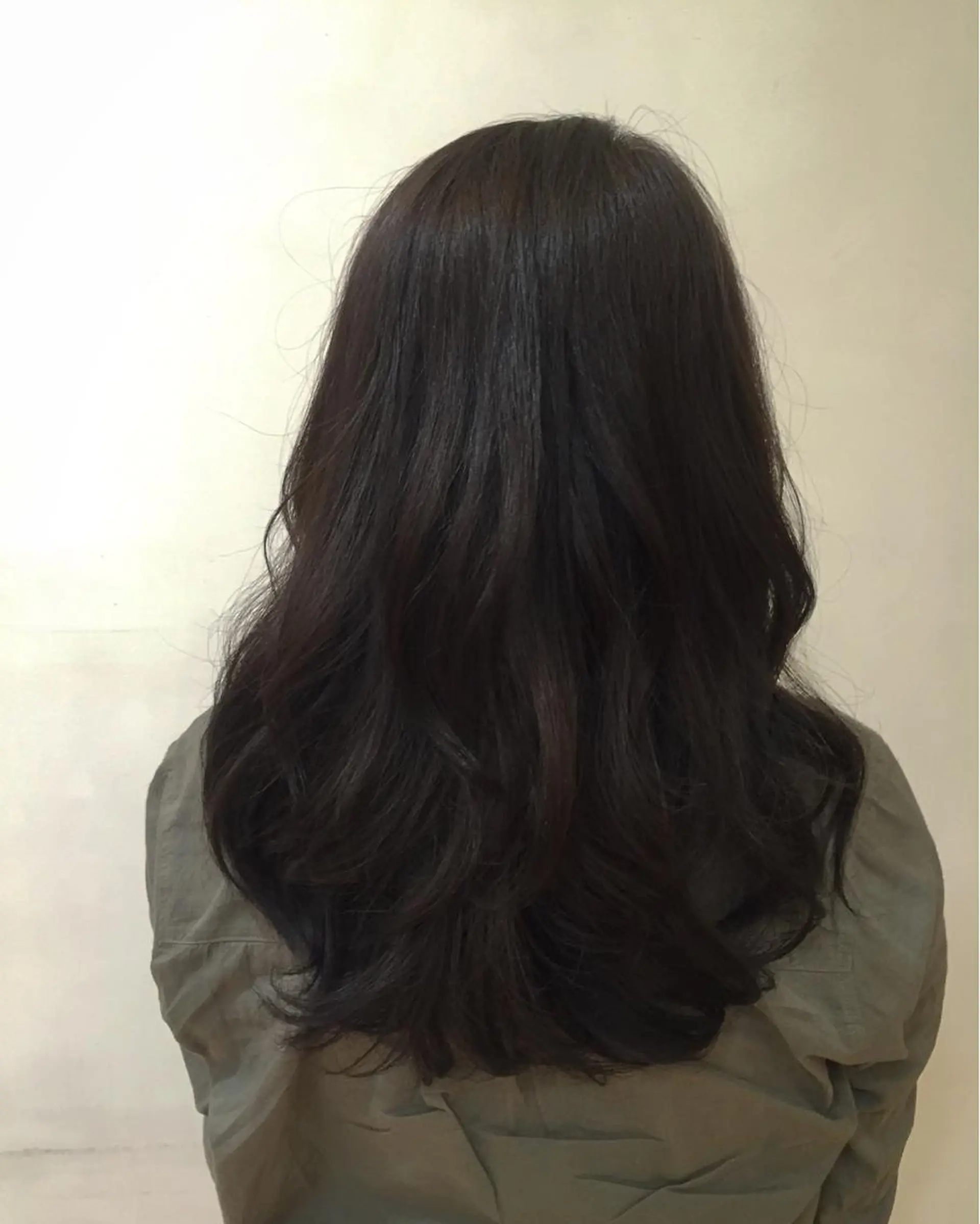 セミロング ロング カラー アッシュ アッシュブラウン ブラウンカラー ﾊｲﾄｰﾝ/ｼｮｰﾄ 村上淳乃🐥のヘアスタイル