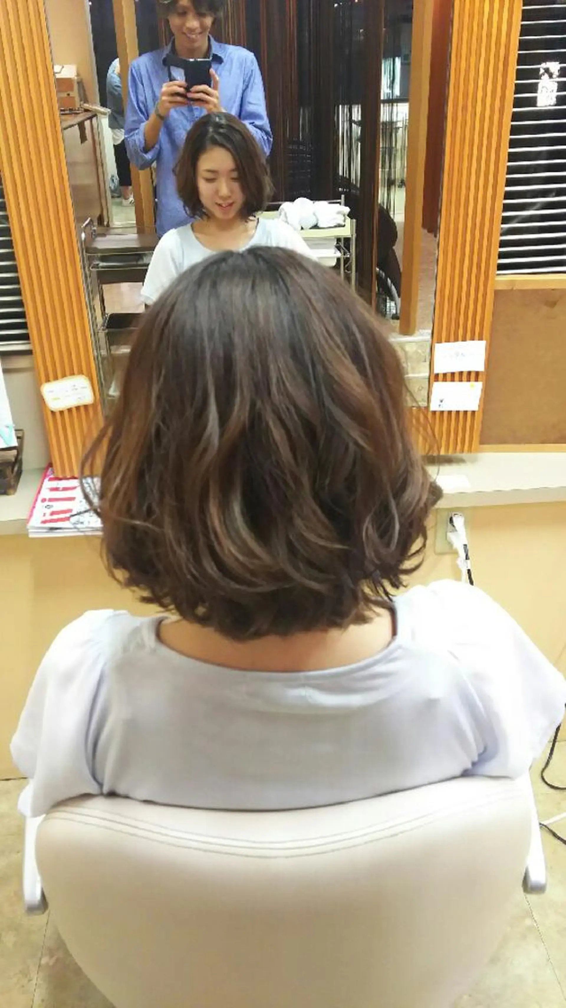 ショート カラー アッシュ ボブ レイヤーカット トリートメント 脇田 雄大のヘアスタイル