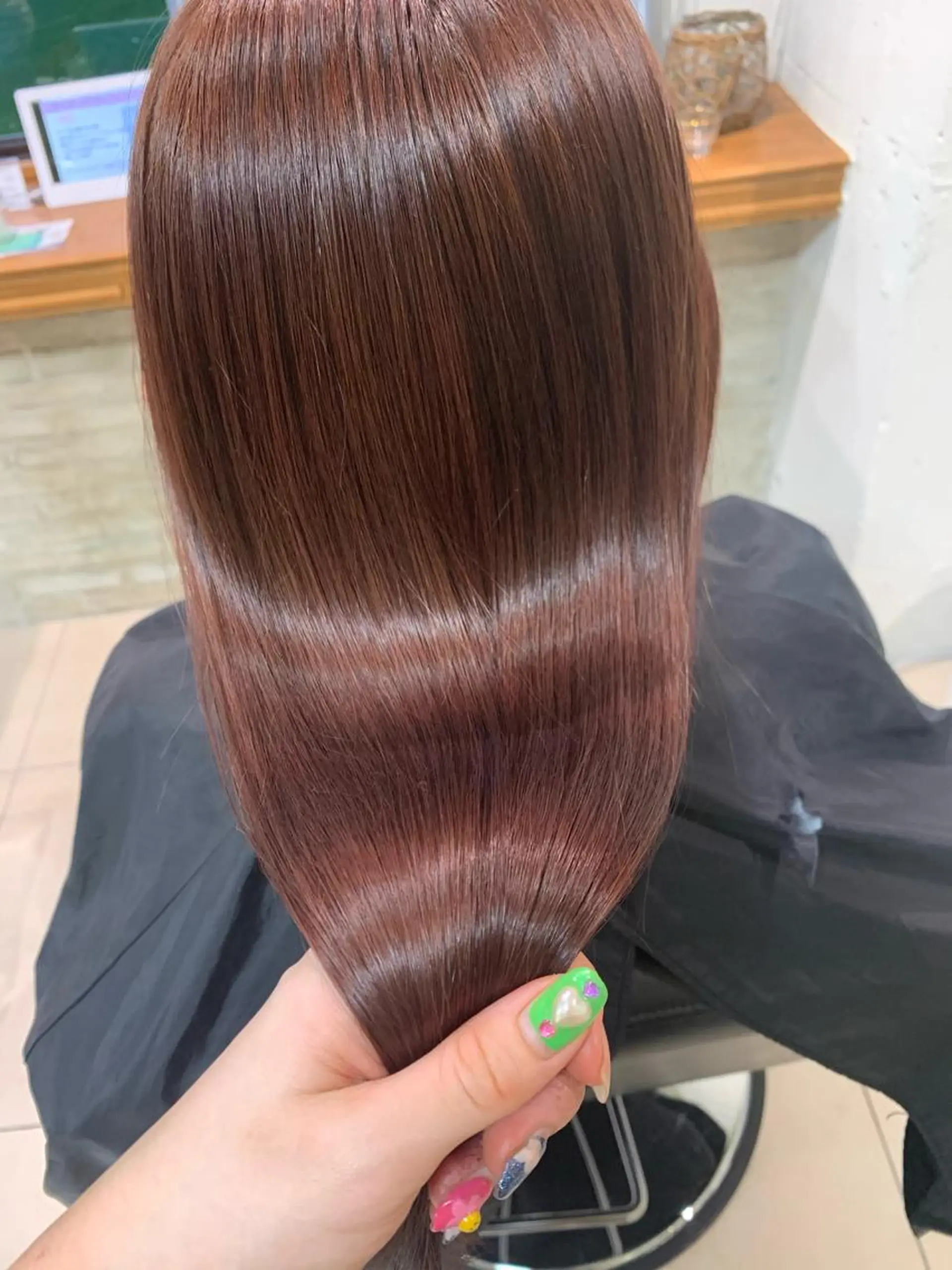 ロング 透明感ハイトーン🦄 キラ🌈のヘアスタイル