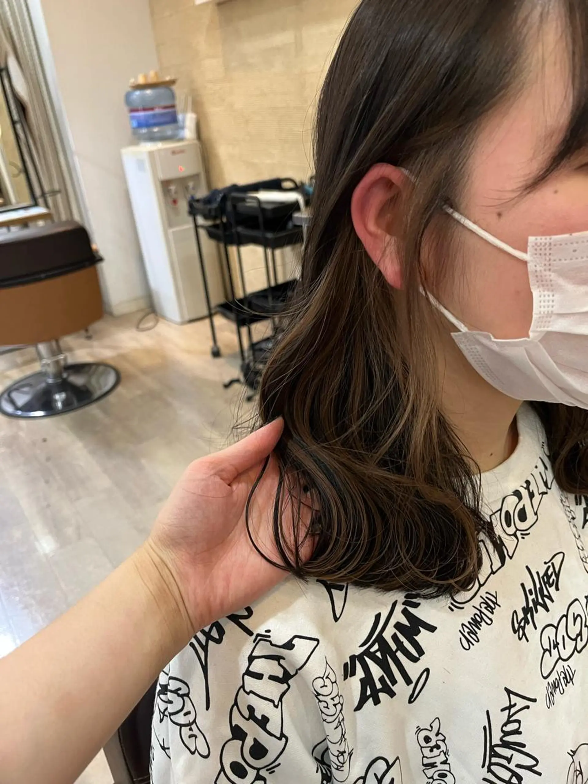 セミロング ヘアカラー ELEN 新百合ヶ丘のヘアスタイル