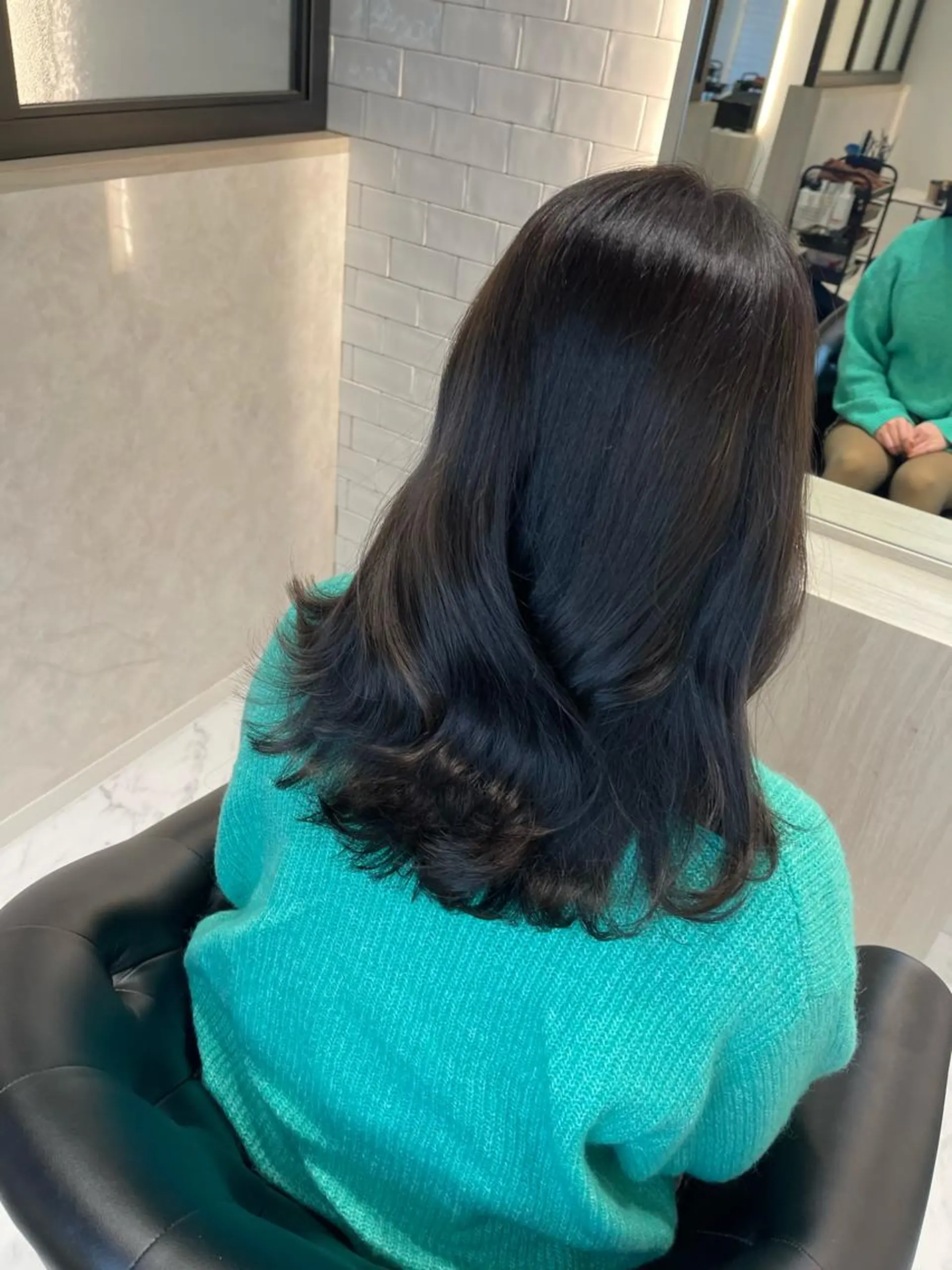 ミディアム カラー カット ヘアカラー トリートメント emi/髪質改善/ 韓国風/艶カラーのヘアスタイル