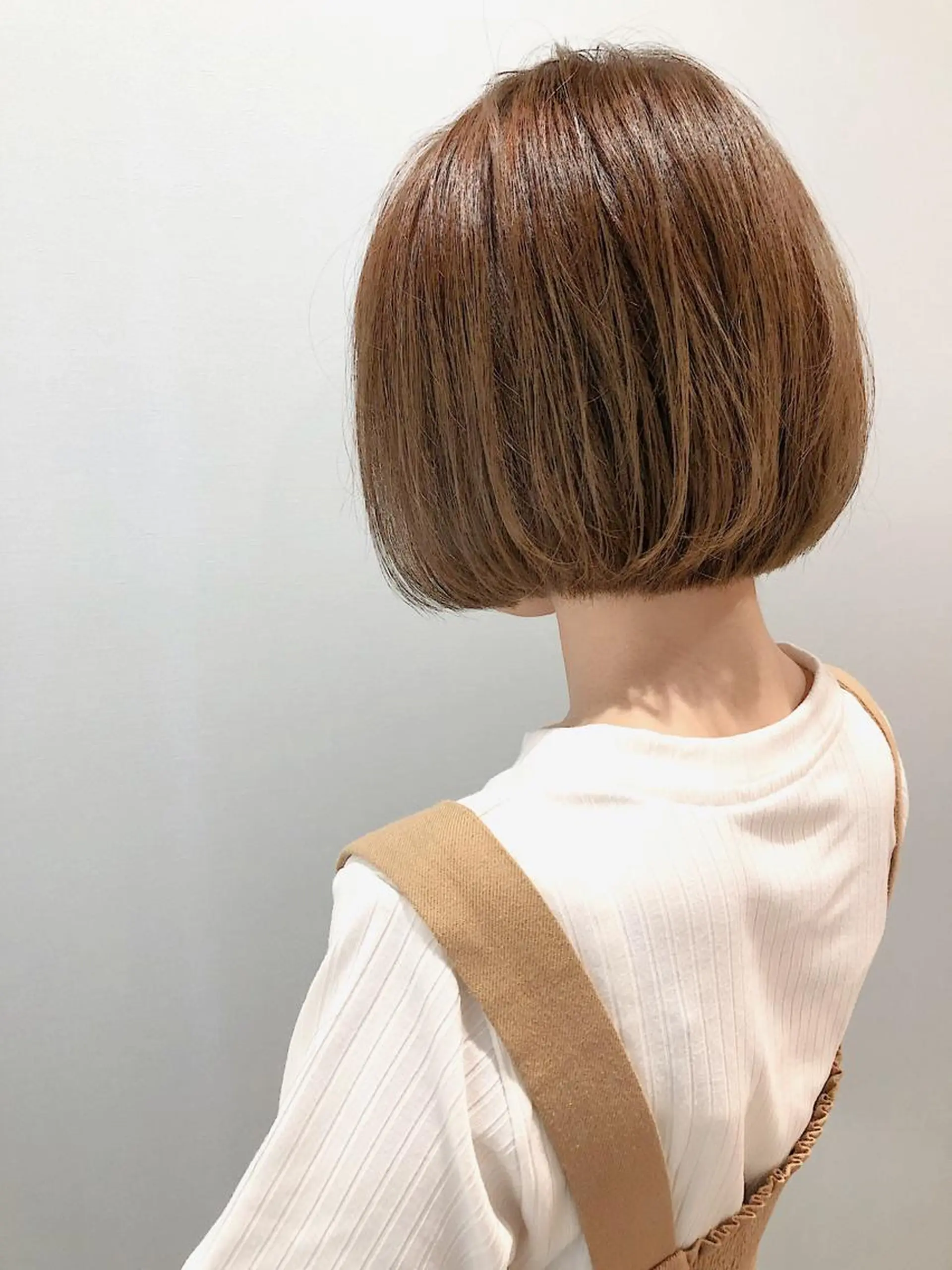 ショート カラー ボブ 美髪専門サロン kazuのヘアスタイル