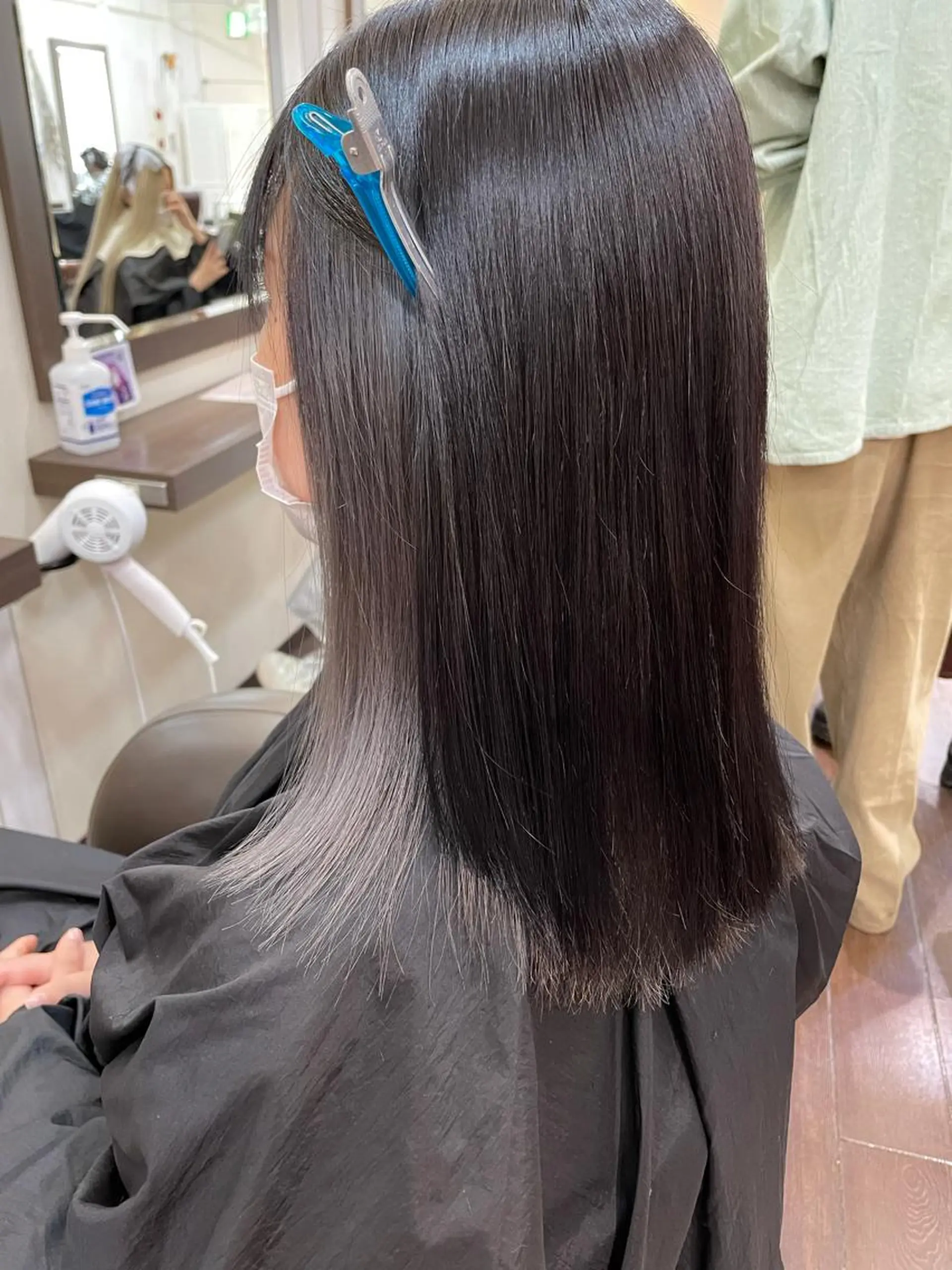 ミディアム カラー ブリーチ インナーカラー ヘアカラー トリートメント 韓国ヘア🦋 MIYUのヘアスタイル