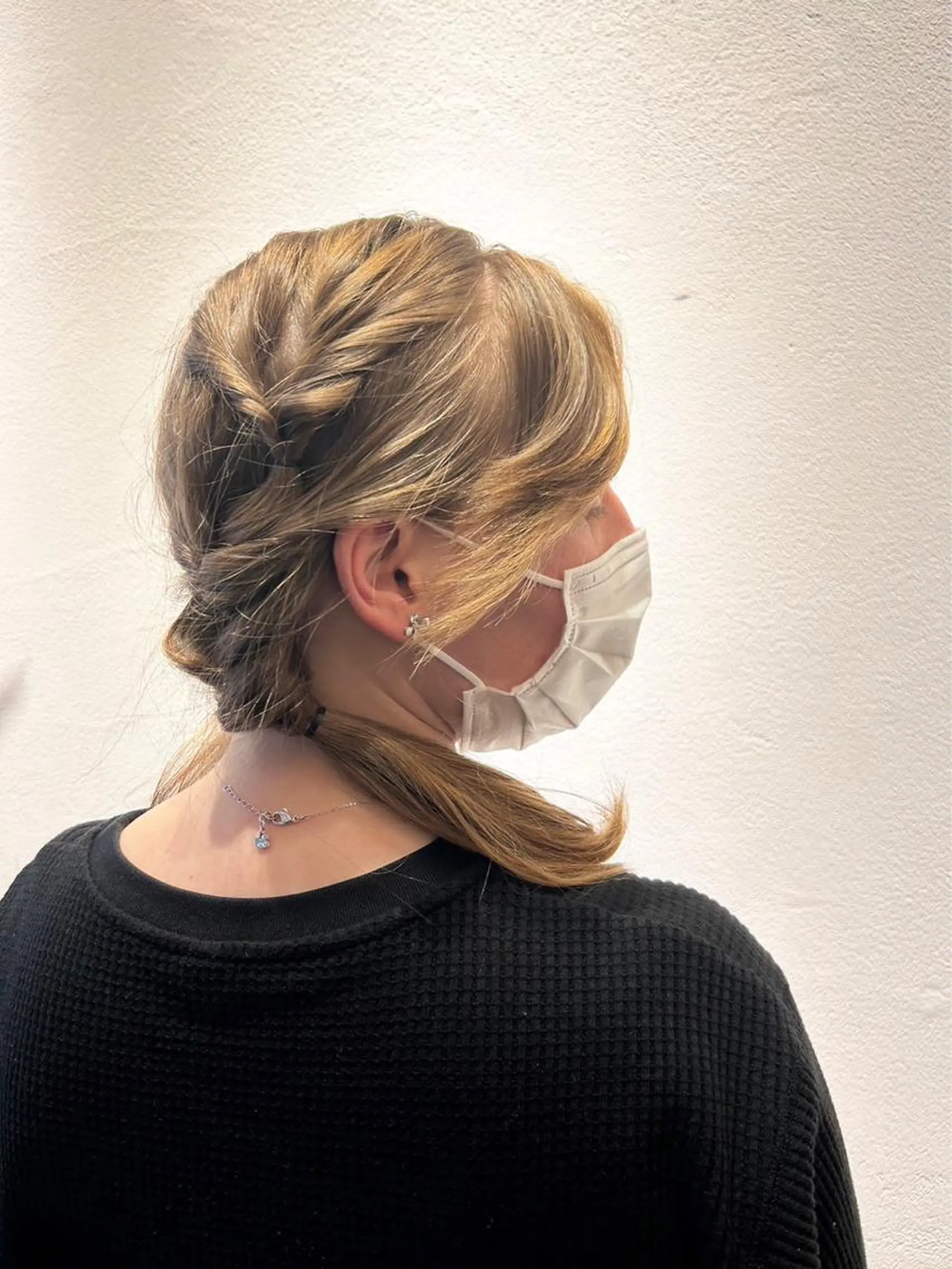 セミロング ヘアアレンジ 成沢 モニカのヘアスタイル