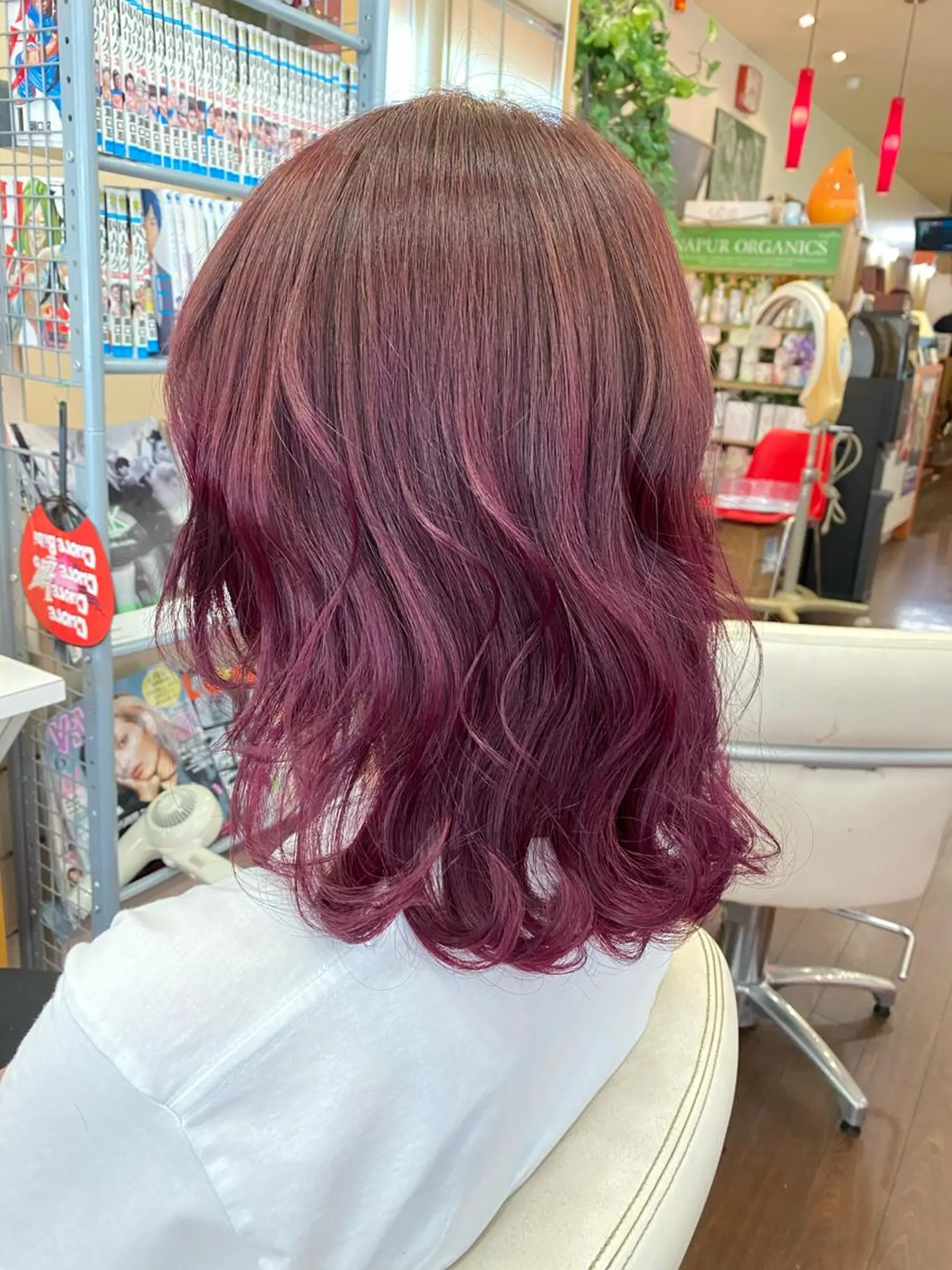 ミディアム ゆぴ☾‪/推しカラー /ハイトーンのヘアスタイル