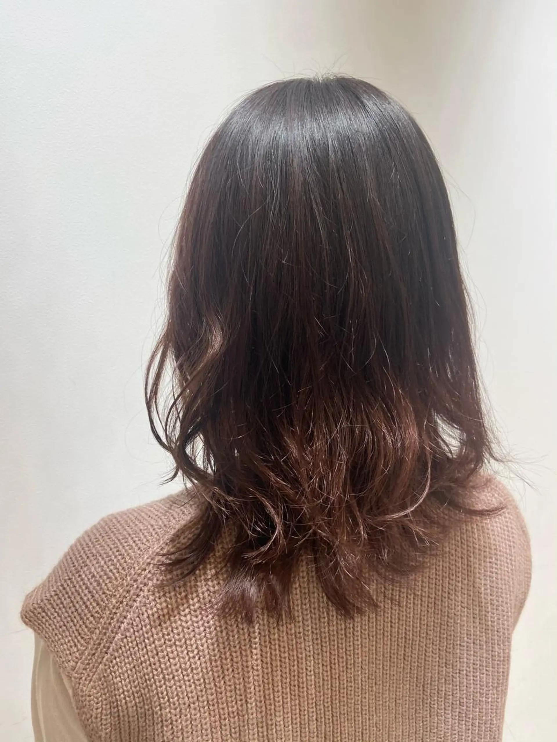 ミディアム カラー カット ヘアカラー トリートメント 🐺ウルフ/レイヤー 似合わせ‎🤍沙羅のヘアスタイル