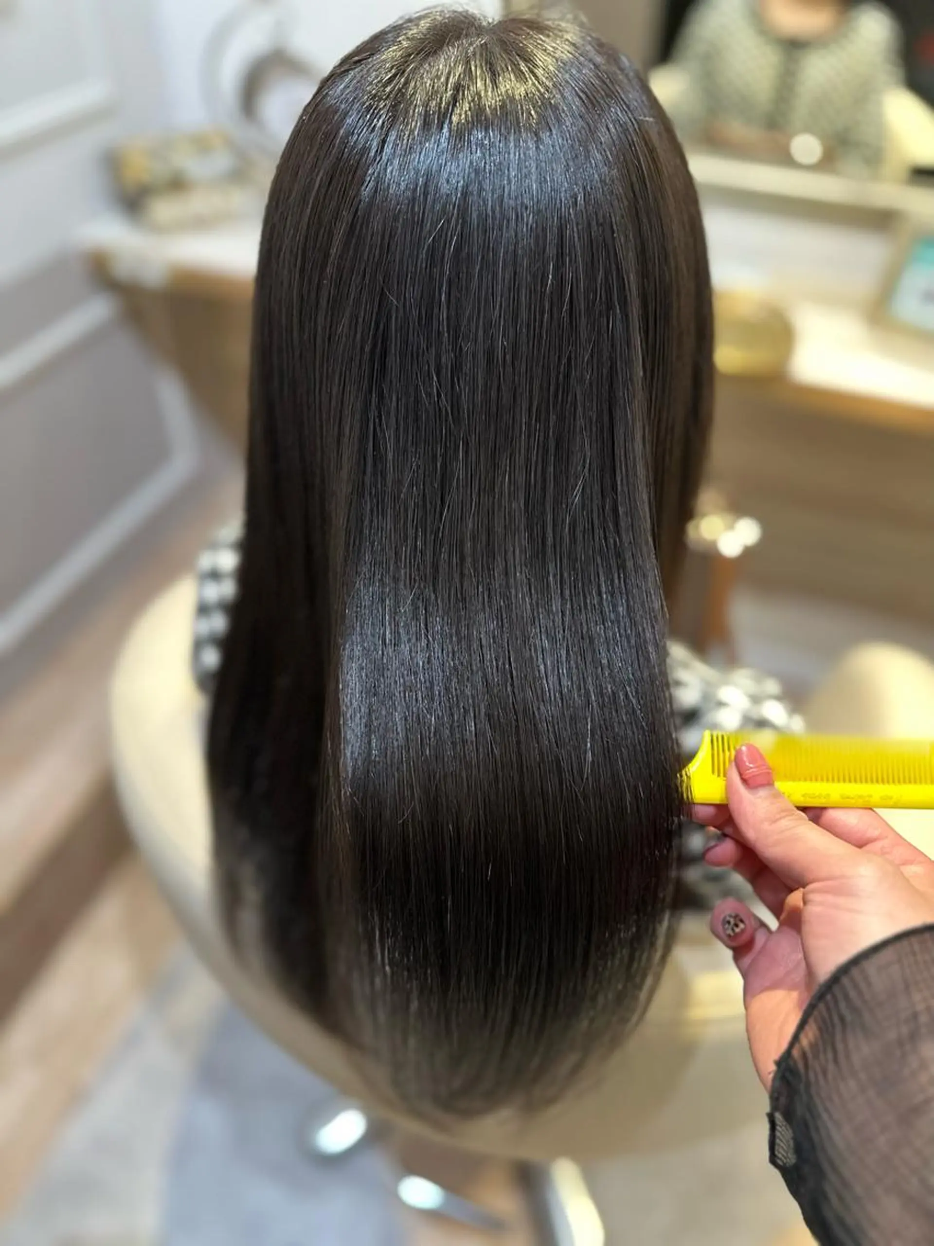 ミディアム カット ヘアカラー 縮毛矯正 トリートメント 髪質改善/縮毛矯正 🌻momokaのヘアスタイル