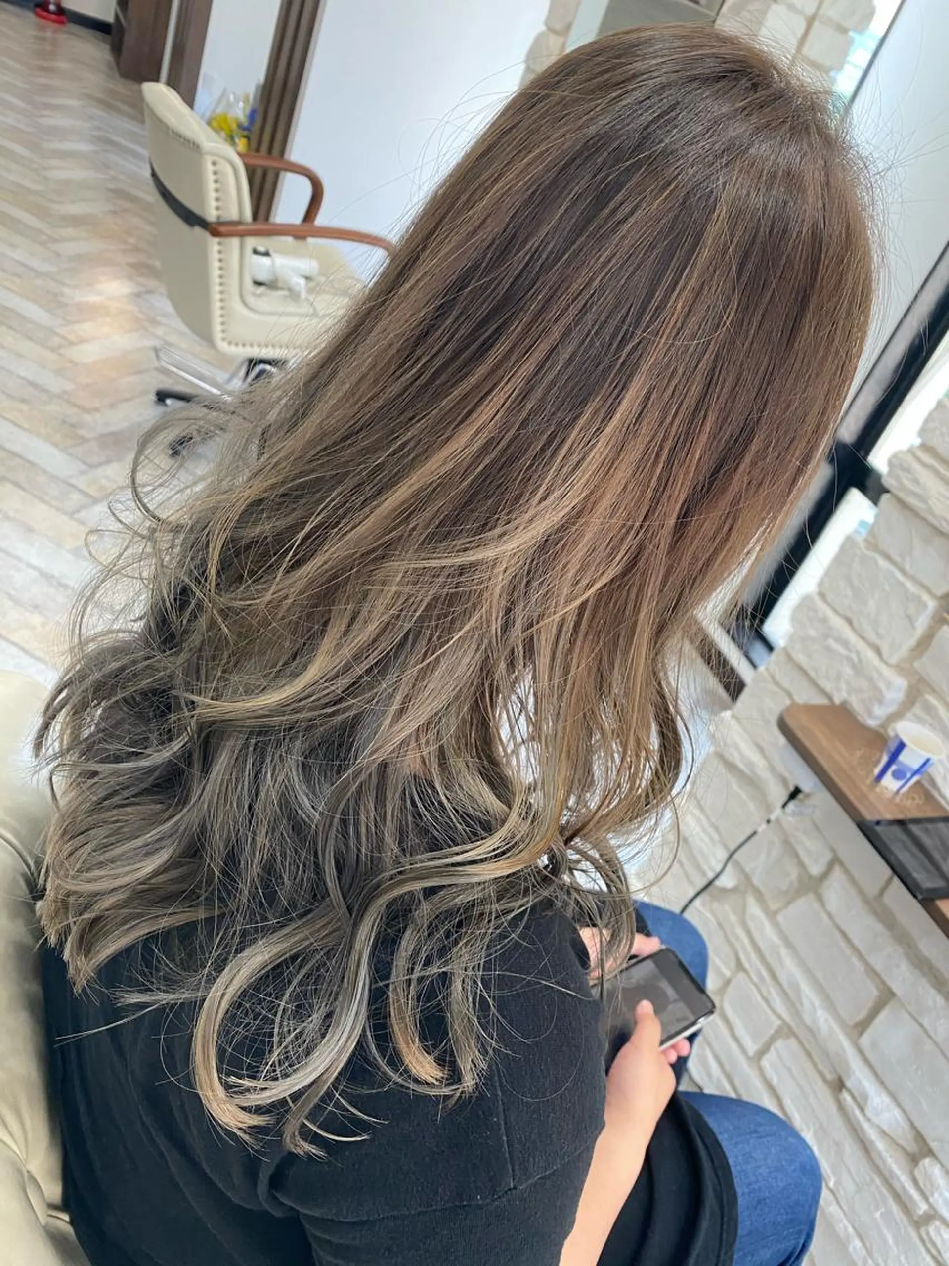 セミロング レイヤーカット ヘアカラー トリートメント KEN ZOのヘアスタイル