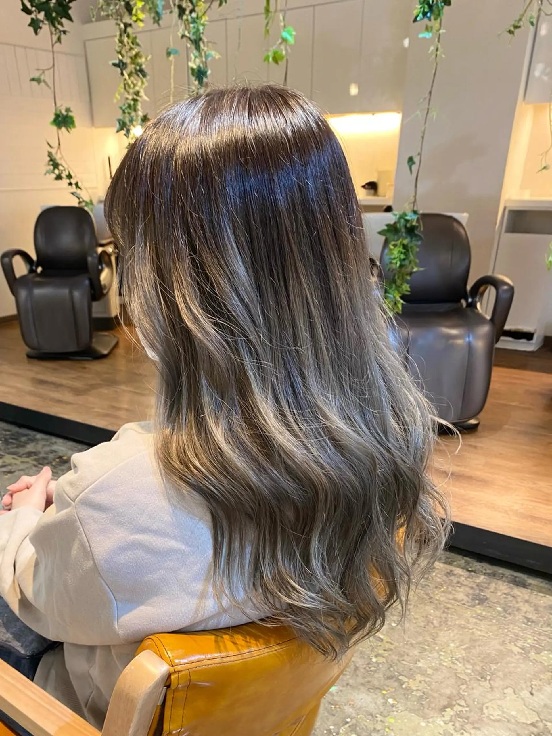 ロング カラー ブリーチ ショート　縮毛矯正 レイヤー🌿FUKUのヘアスタイル