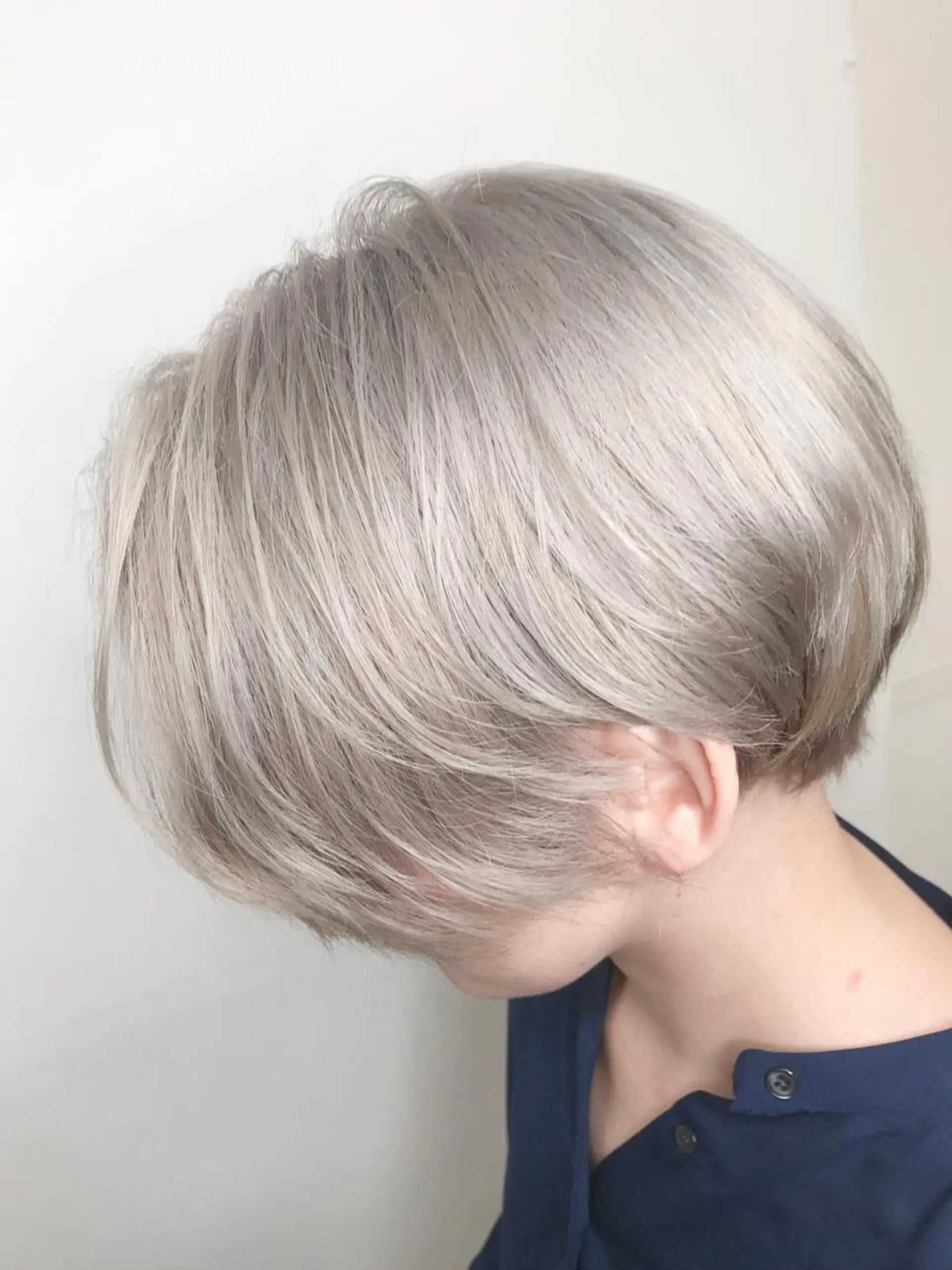 ショート カラー ブリーチ 外国人風カラー NORME経堂 nonのヘアスタイル
