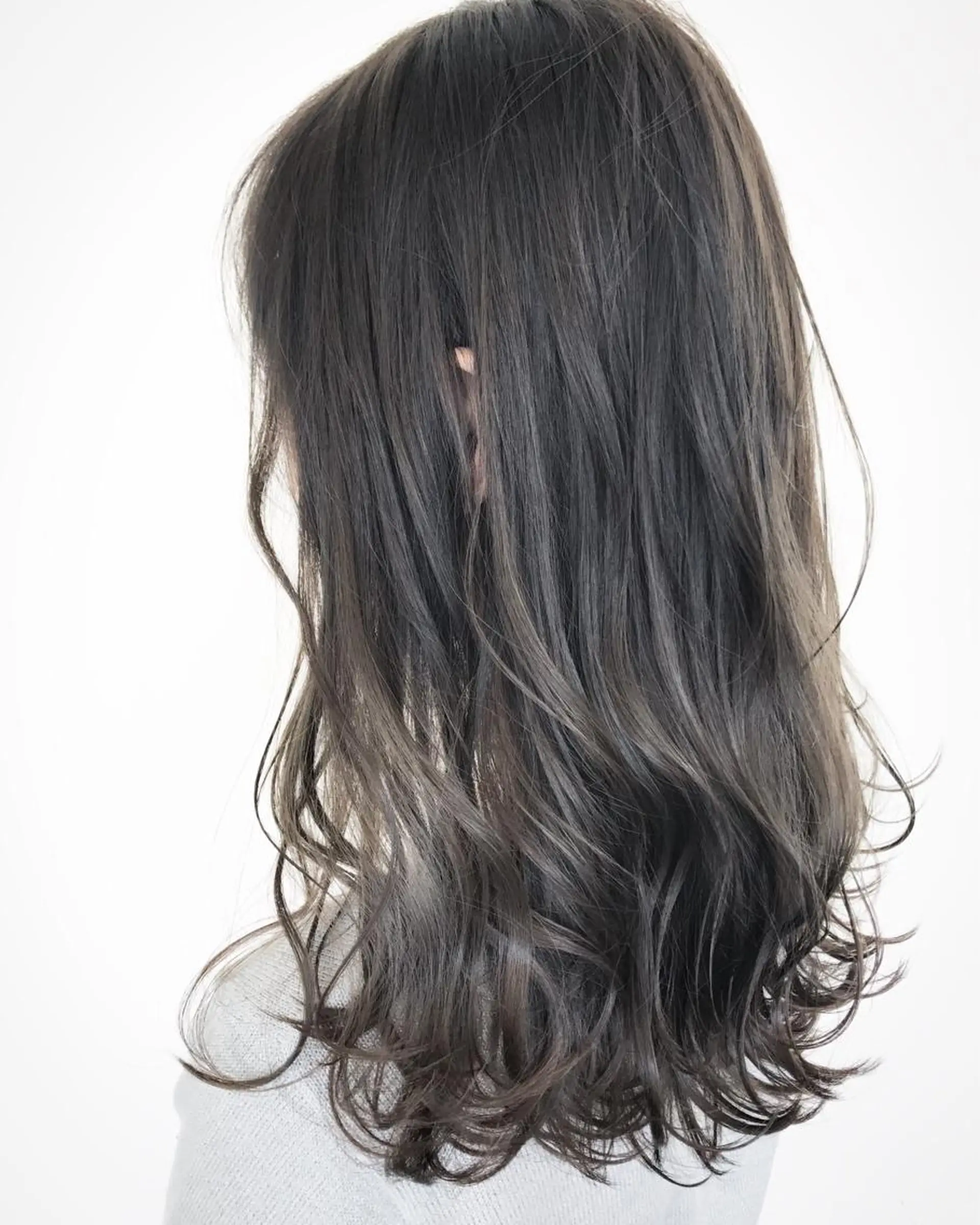 セミロング カラー 髪質改善サロン 心斎橋ARCHEのヘアスタイル