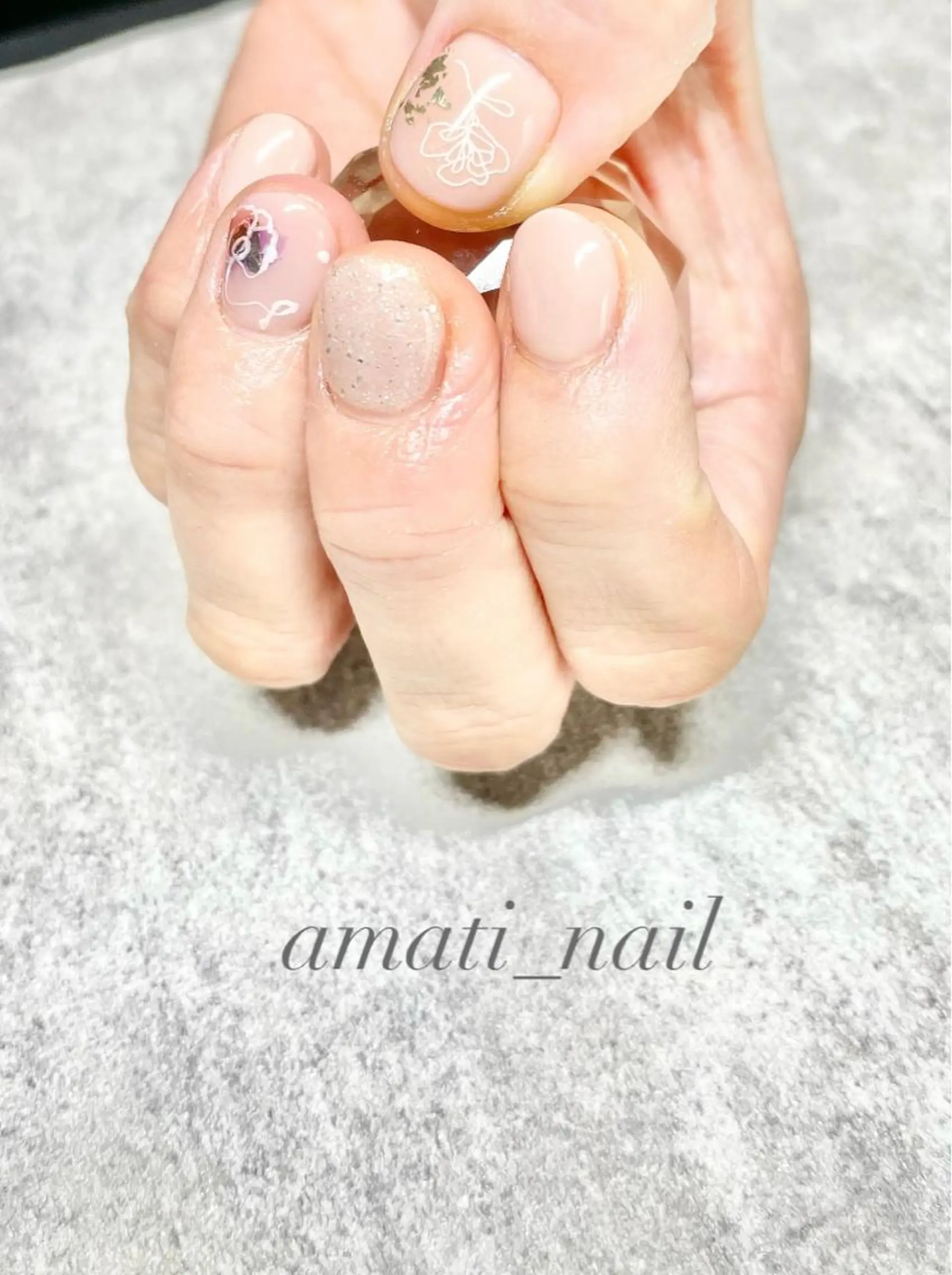 ネイル マグネットネイル ミラーネイル ニュアンスネイル ワンカラーネイル 春ネイル amati_nail TAKAKOのネイルデザイン