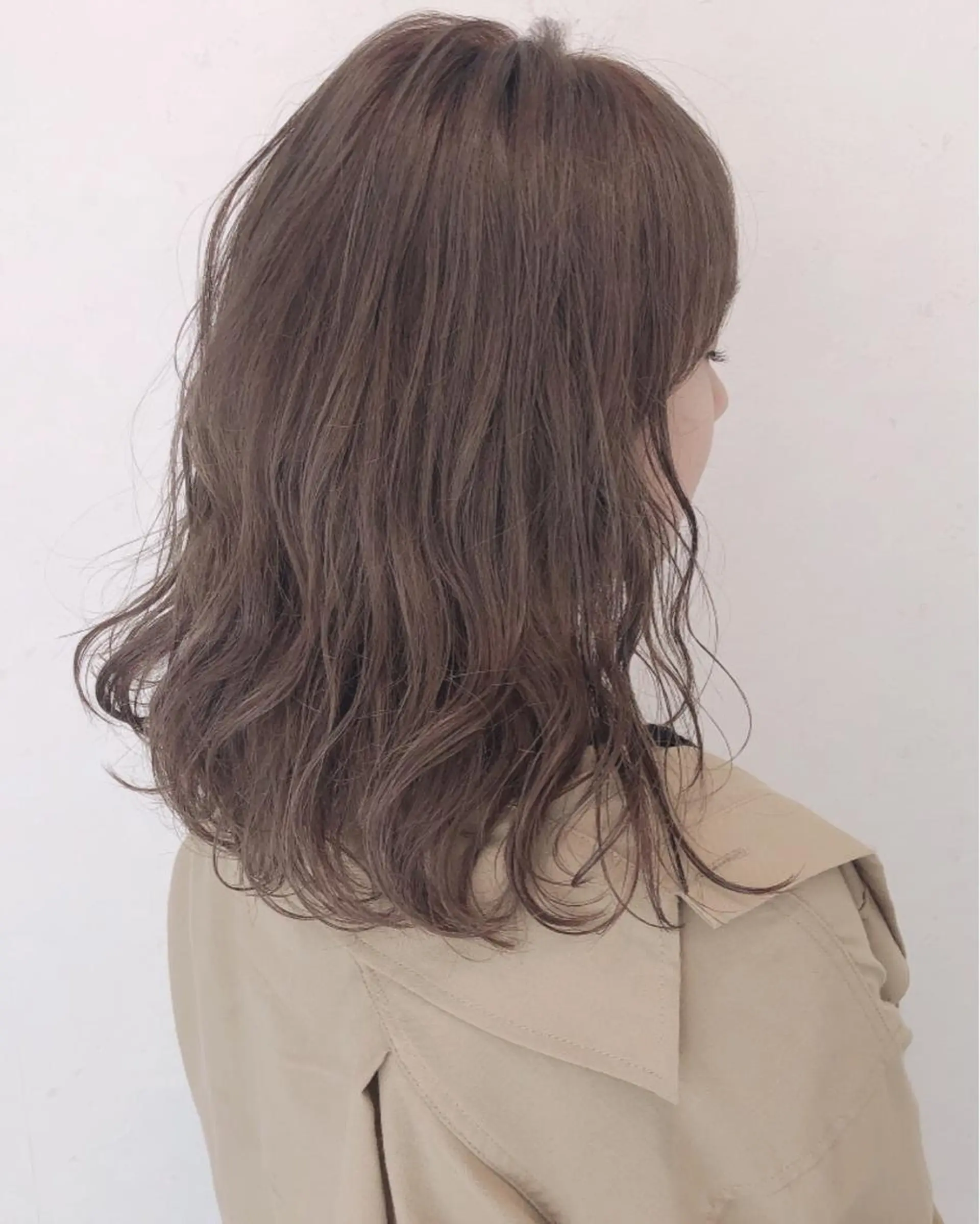 ミディアム カラー 伊藤 さやかのヘアスタイル