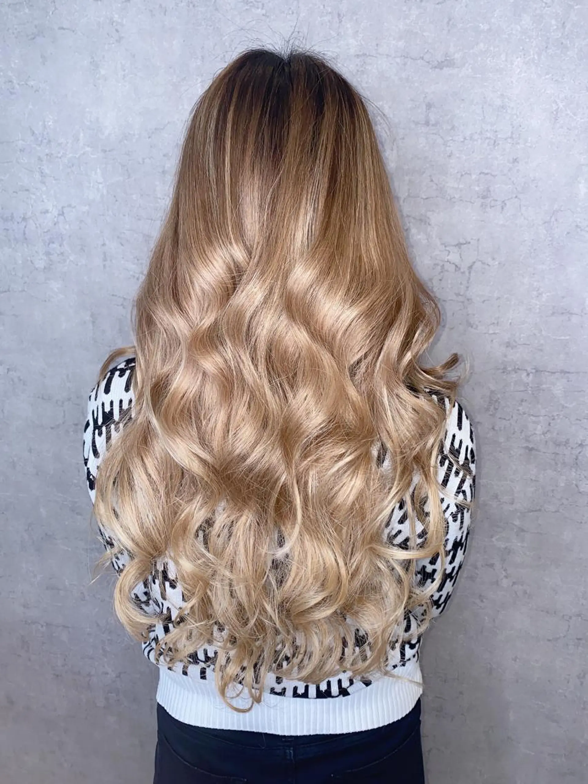 ロング カラー パーマ ヘアアレンジ メンズ シールエクステ メンズインナーカラー アッシュ インナーカラー エクステ エクステサロン GRIZZのヘアスタイル