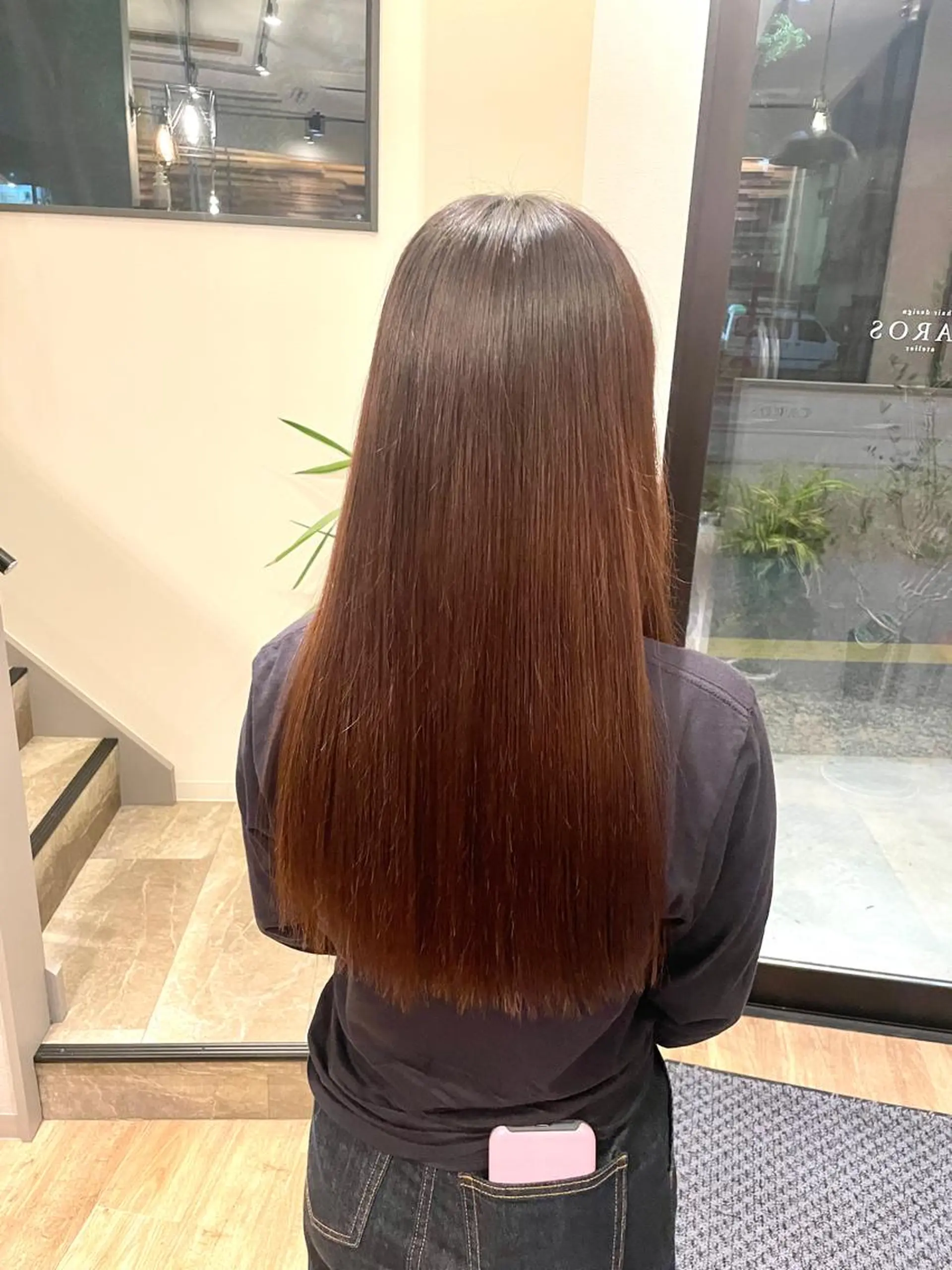 ロング CAROS　atelier所属・安倍 辰哉のヘアスタイル