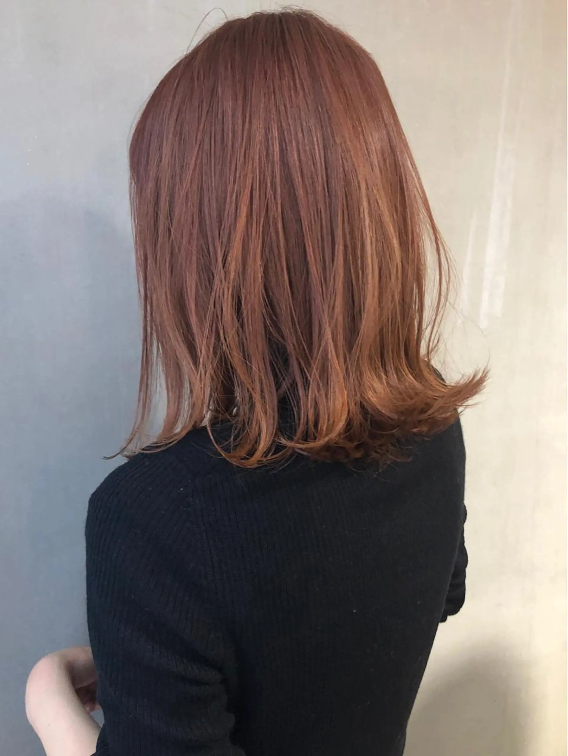 セミロング カラー ブリーチ ブリーチなしカラー オレンジ ウルフレイヤーカット /チヒロのヘアスタイル