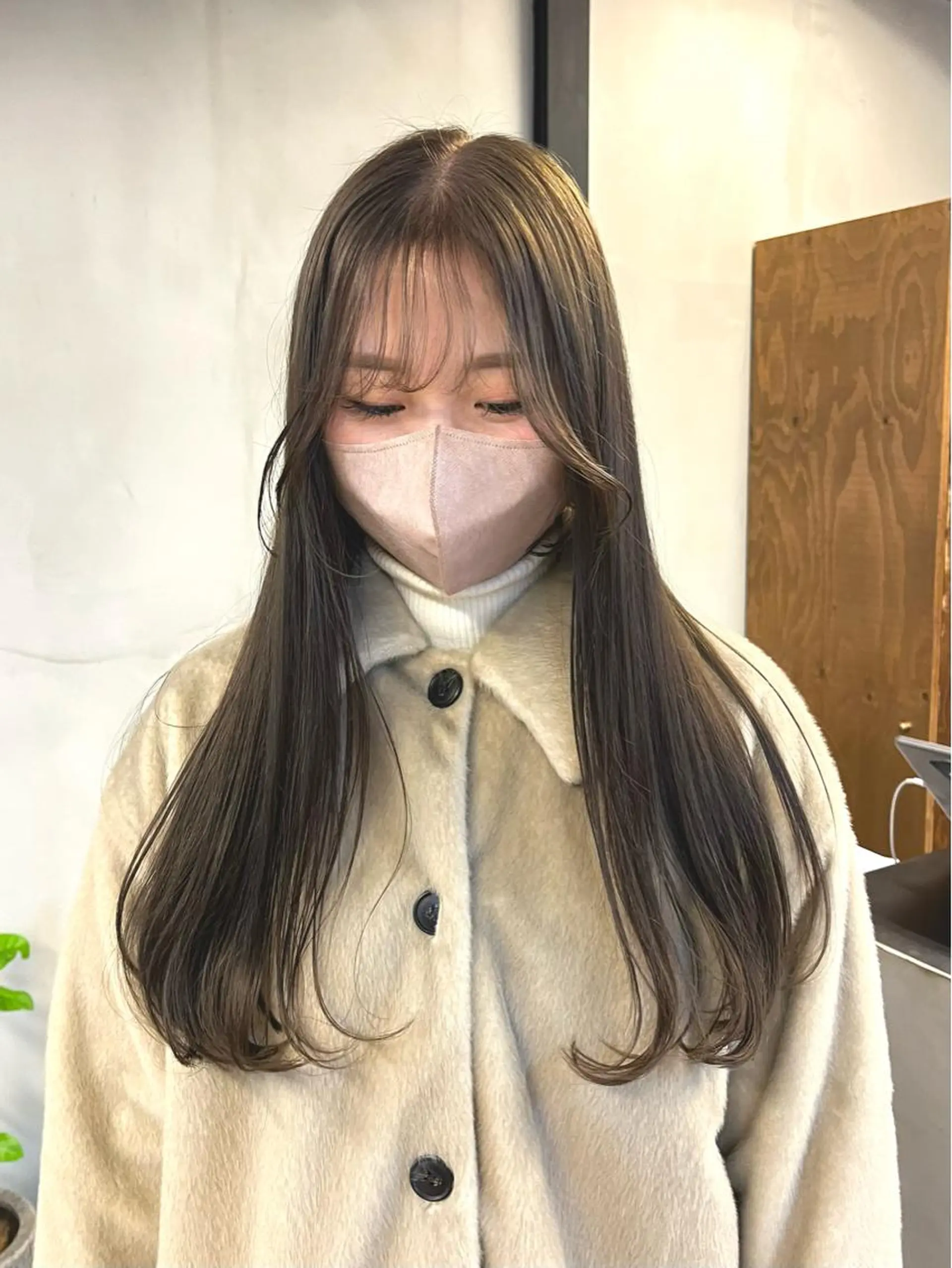 ロング カラー ベージュカラー ブリーチ ケアブリーチ ダブルカラー ハイトーンカラー ena/ブリーチなし 透明感・レイヤー🎀のヘアスタイル