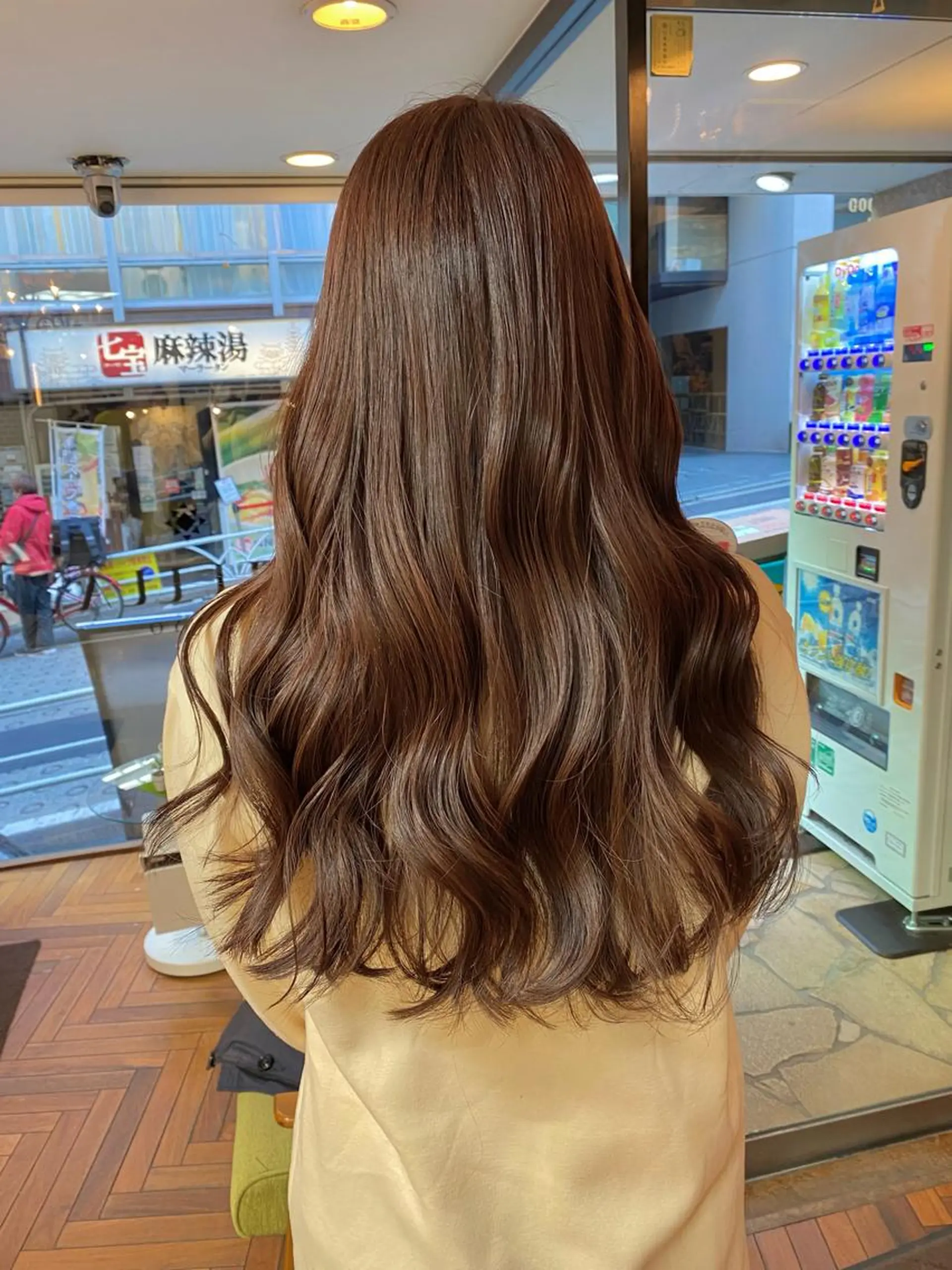 ロング カラー ベージュカラー ブラウンカラー 韓国風ヘア カット ヘアカラー トリートメント ボブ/縮毛矯正/ レイヤー/塚田のヘアスタイル