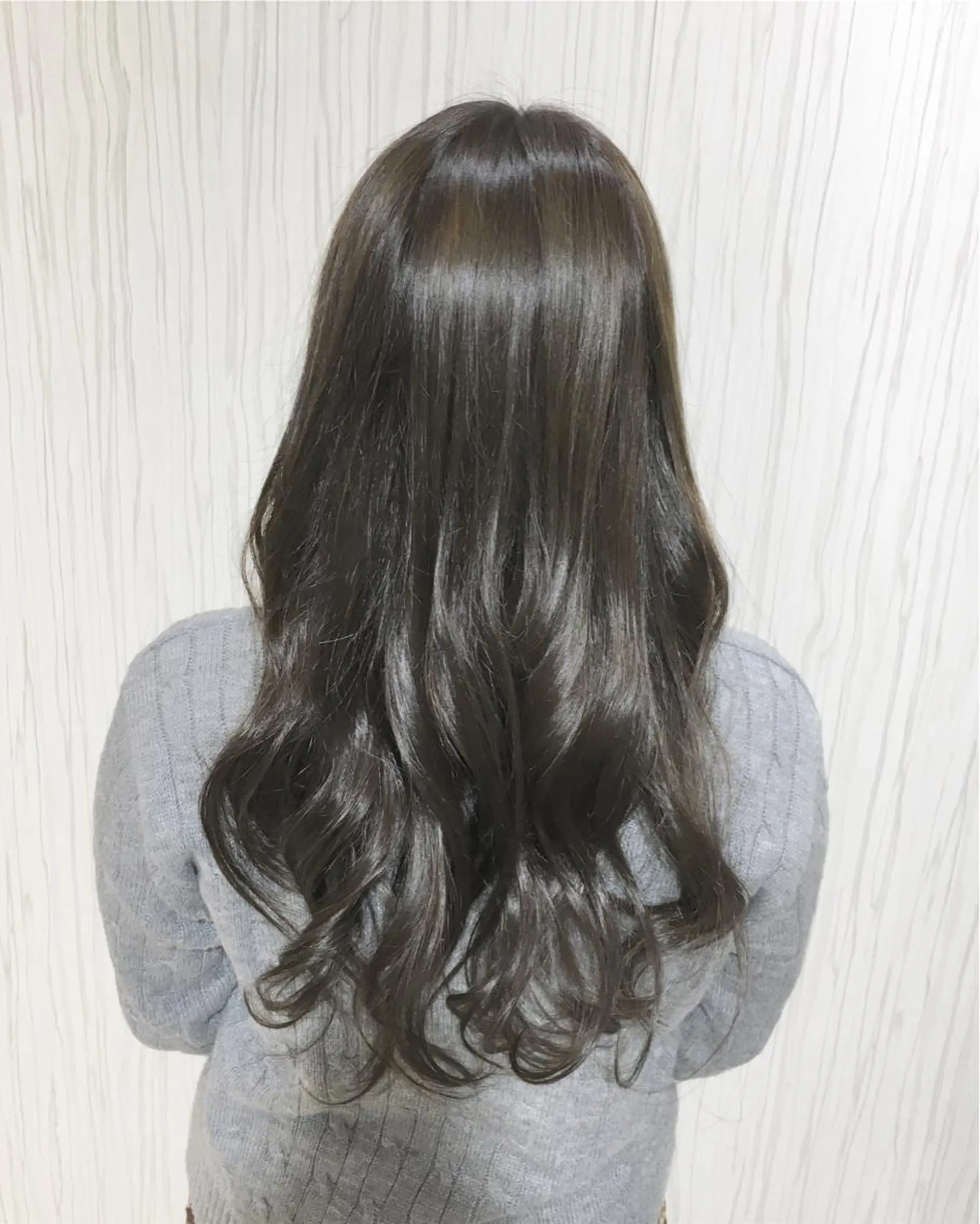 ロング カラー パーマ ヘアアレンジ グレージュ ✨艶髪✨透明感✨ 山内大樹のヘアスタイル