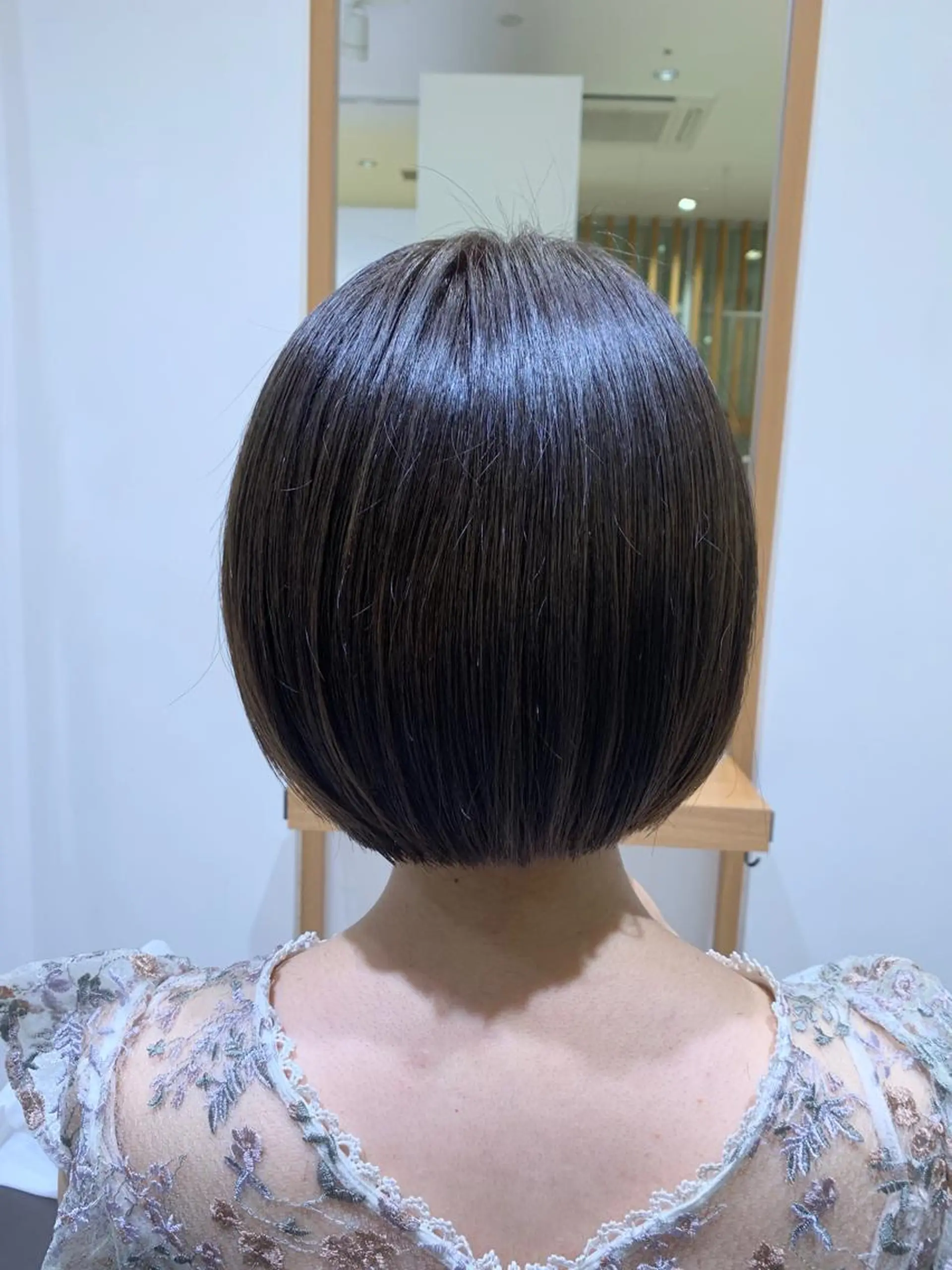 ショート カラー グレージュ Hitotose代表 中島和樹のヘアスタイル