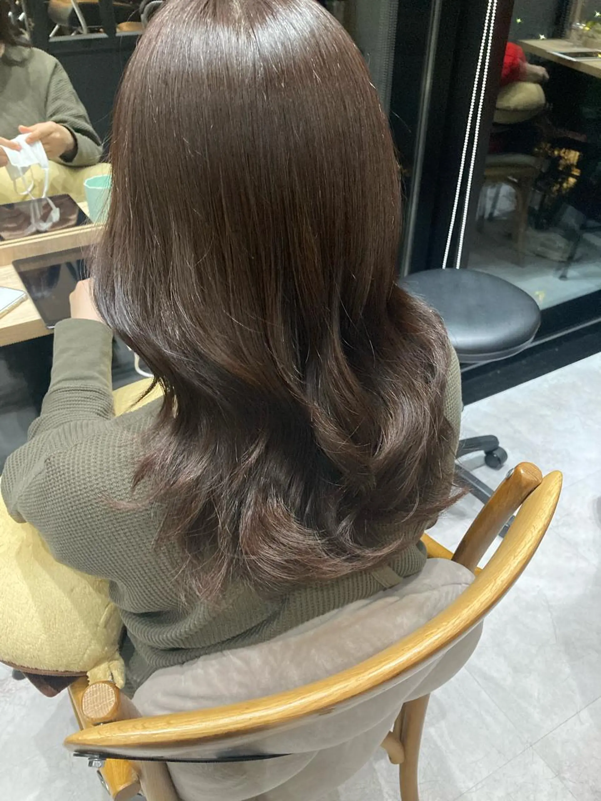 ミディアム カット ヘアカラー トリートメント ✨色持ちの良い艶 カラー✨蟹江真世のヘアスタイル