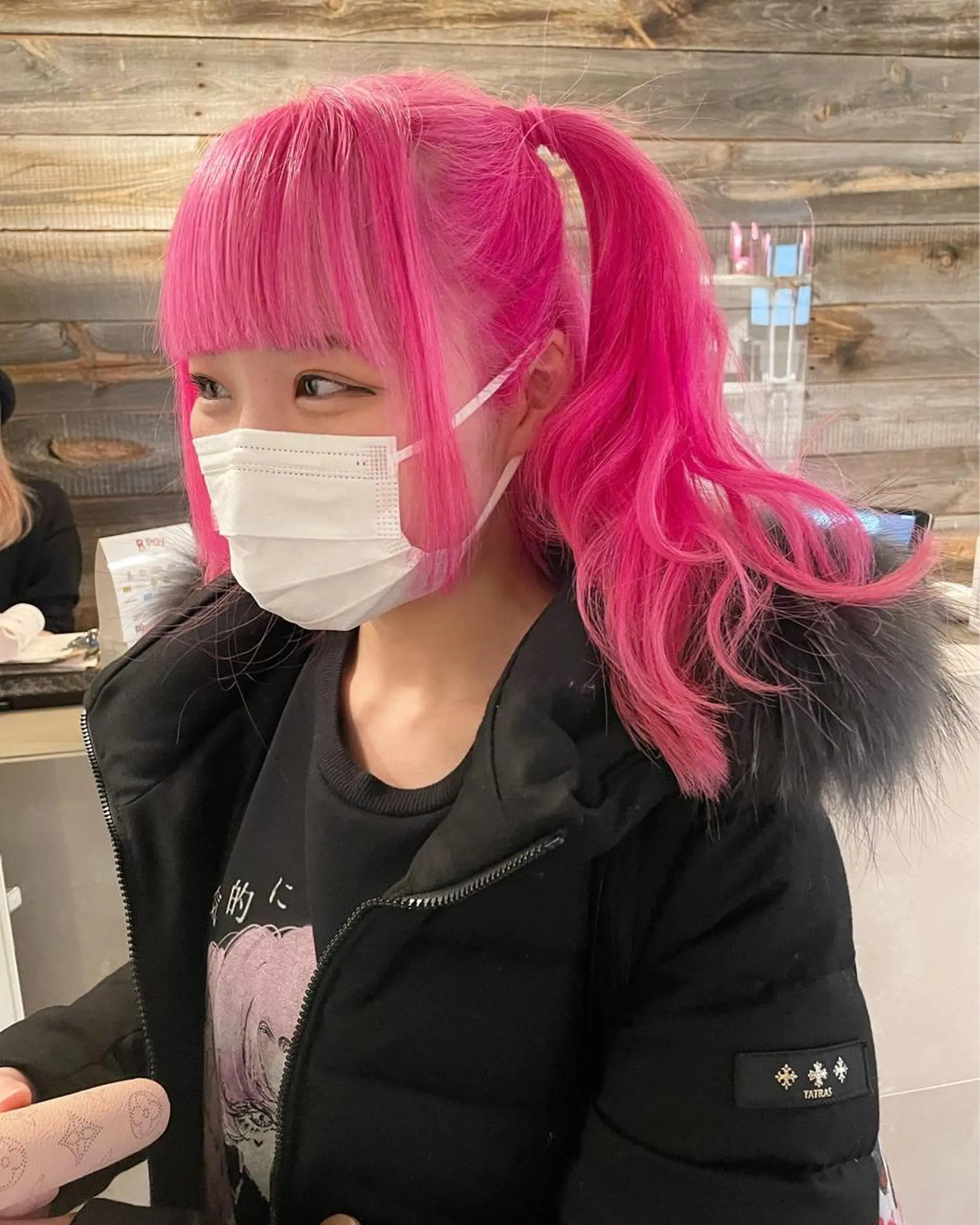 ロング カラー ピンクカラー ヘアカラー トリートメント ハイトーン/レイヤー /ケアブリーチ石川治のヘアスタイル