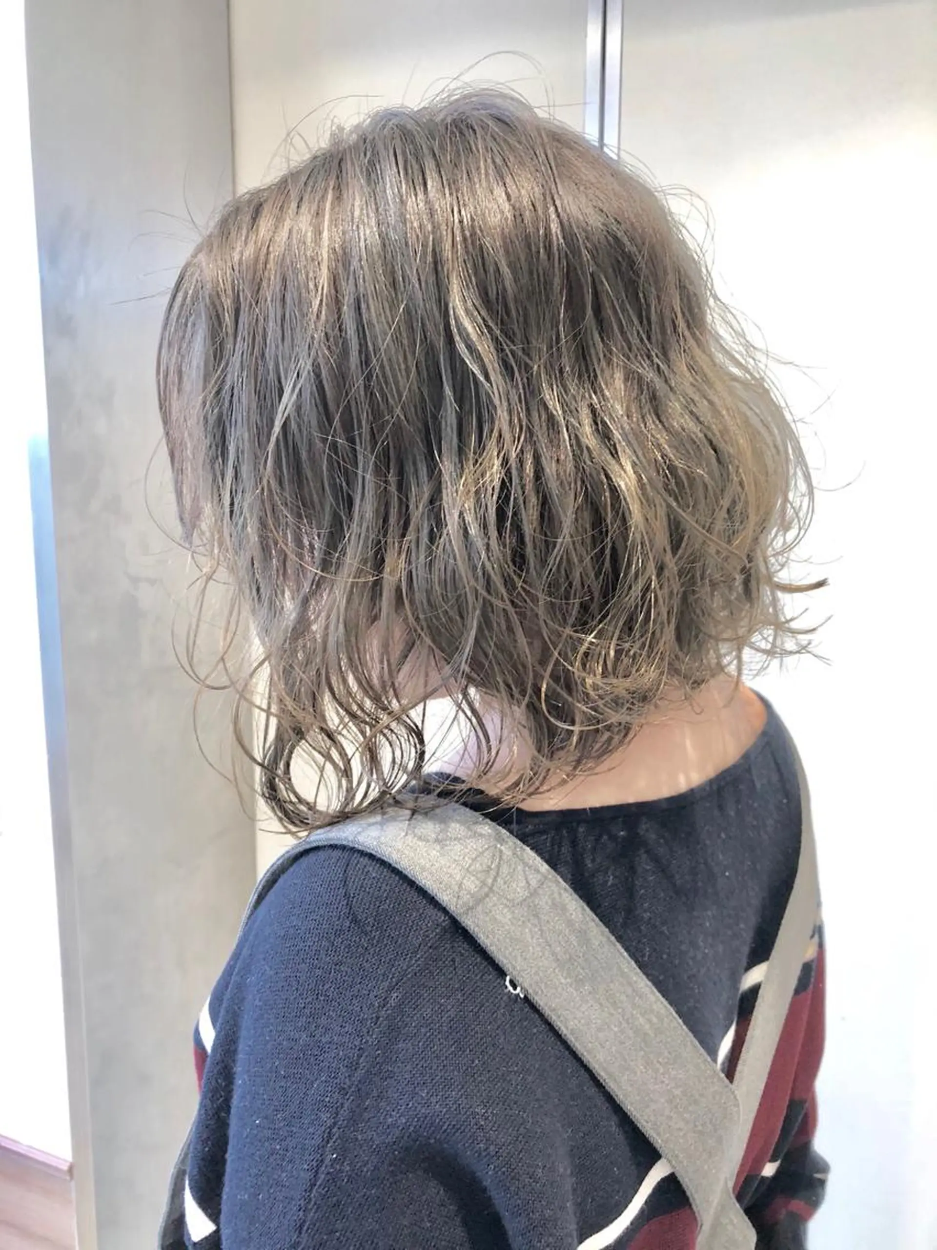 ショート カラー バレイヤージュ レイヤーカット ヘアカラー トリートメント 店長 小池アキトのヘアスタイル