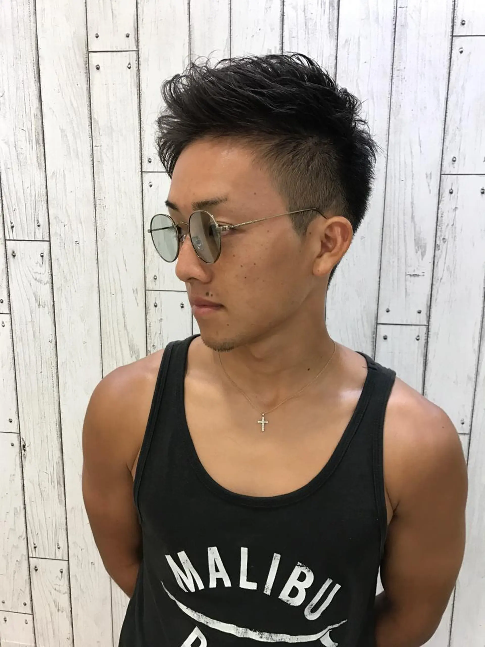 ショート メンズ フェードカット モヒカン ツーブロック 刈り上げ 外国人風カラー カット 🟦メンズパーマ🟦 横浜駅｜小上馬淳司のヘアスタイル