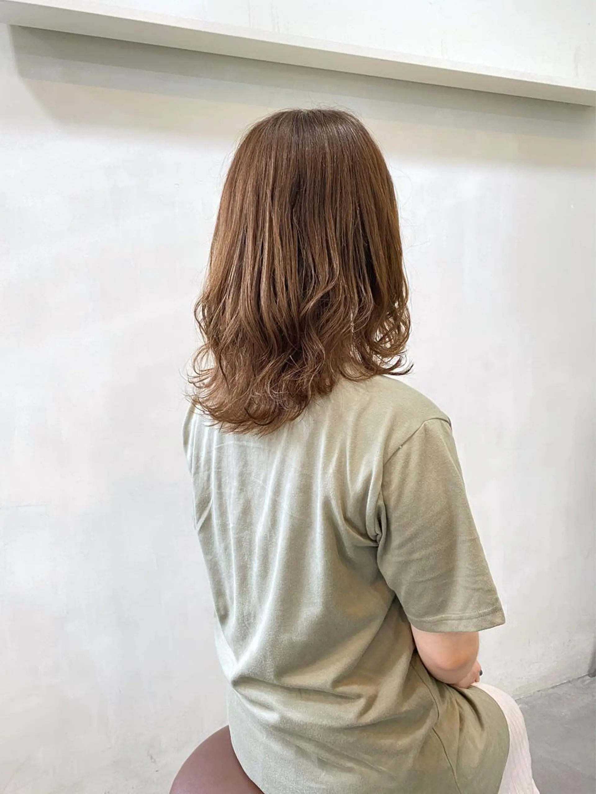 セミロング カラー ヘアカラー 進 詩織のヘアスタイル