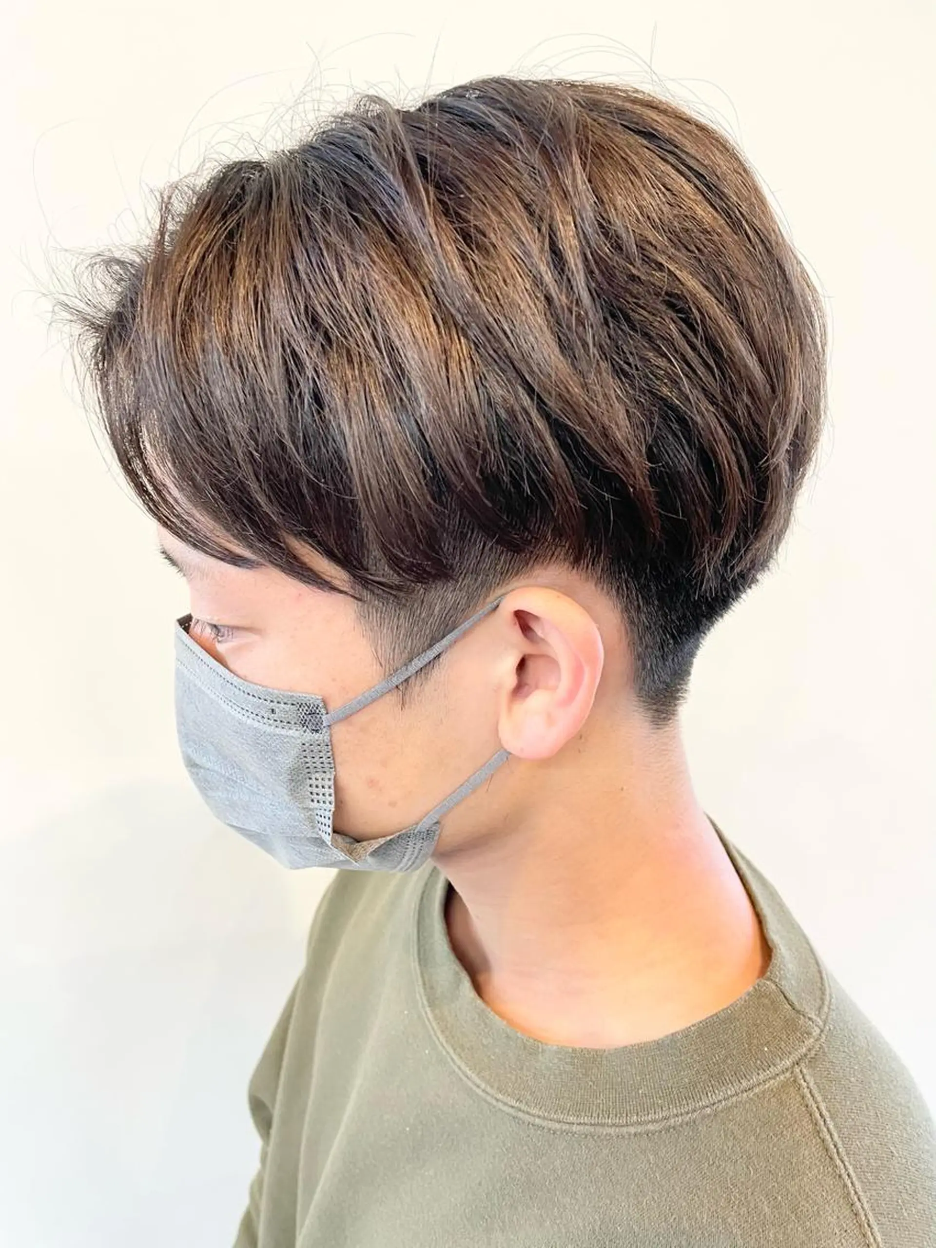 ショート パーマ メンズ センターパート マッシュ メンズパーマ ニュアンスパーマ カット パーマ FLAGS YAMATOのヘアスタイル