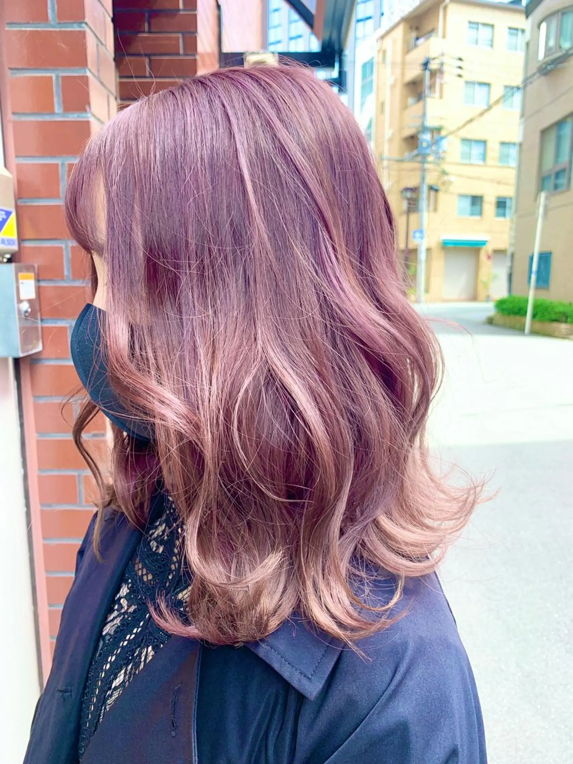 セミロング ヘアカラー ＮＥＷＩ　京橋 【yoko】のヘアスタイル