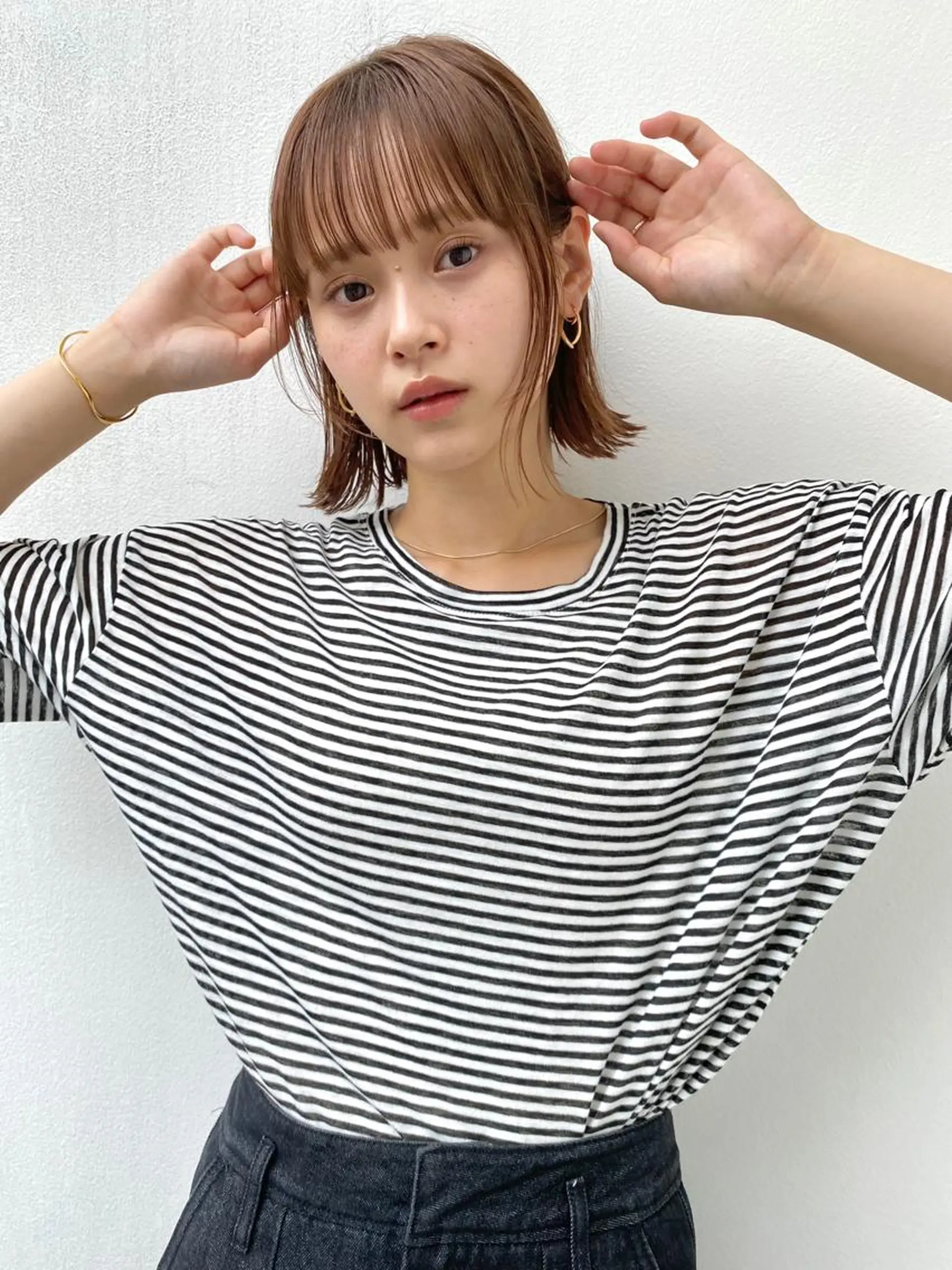 ミディアム カラー ヘアアレンジ カット ヘアカラー トリートメント 髪質改善カラー&TR 縮毛矯正/弱酸性矯正のヘアスタイル