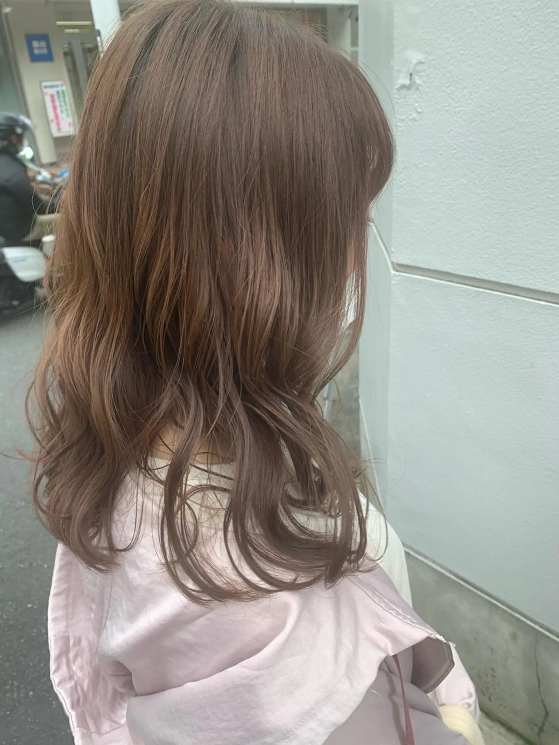 ロング カラー ヘアアレンジ SALOWIN藤沢店所属・サナ🌱 切りっぱなしボブのヘアスタイル