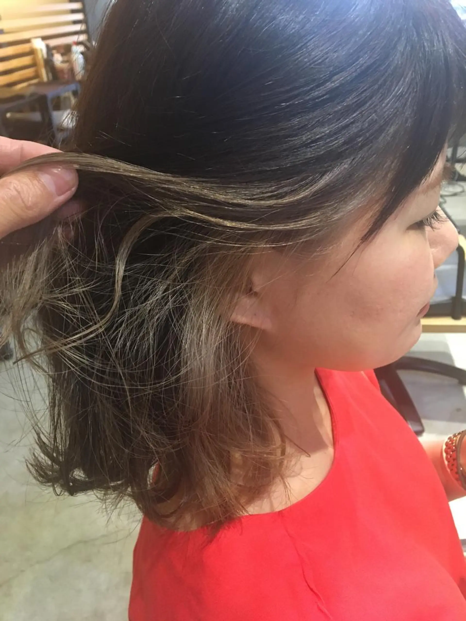 ミディアム カラー インナーカラー カット ヘアカラー 岡本 一平のヘアスタイル