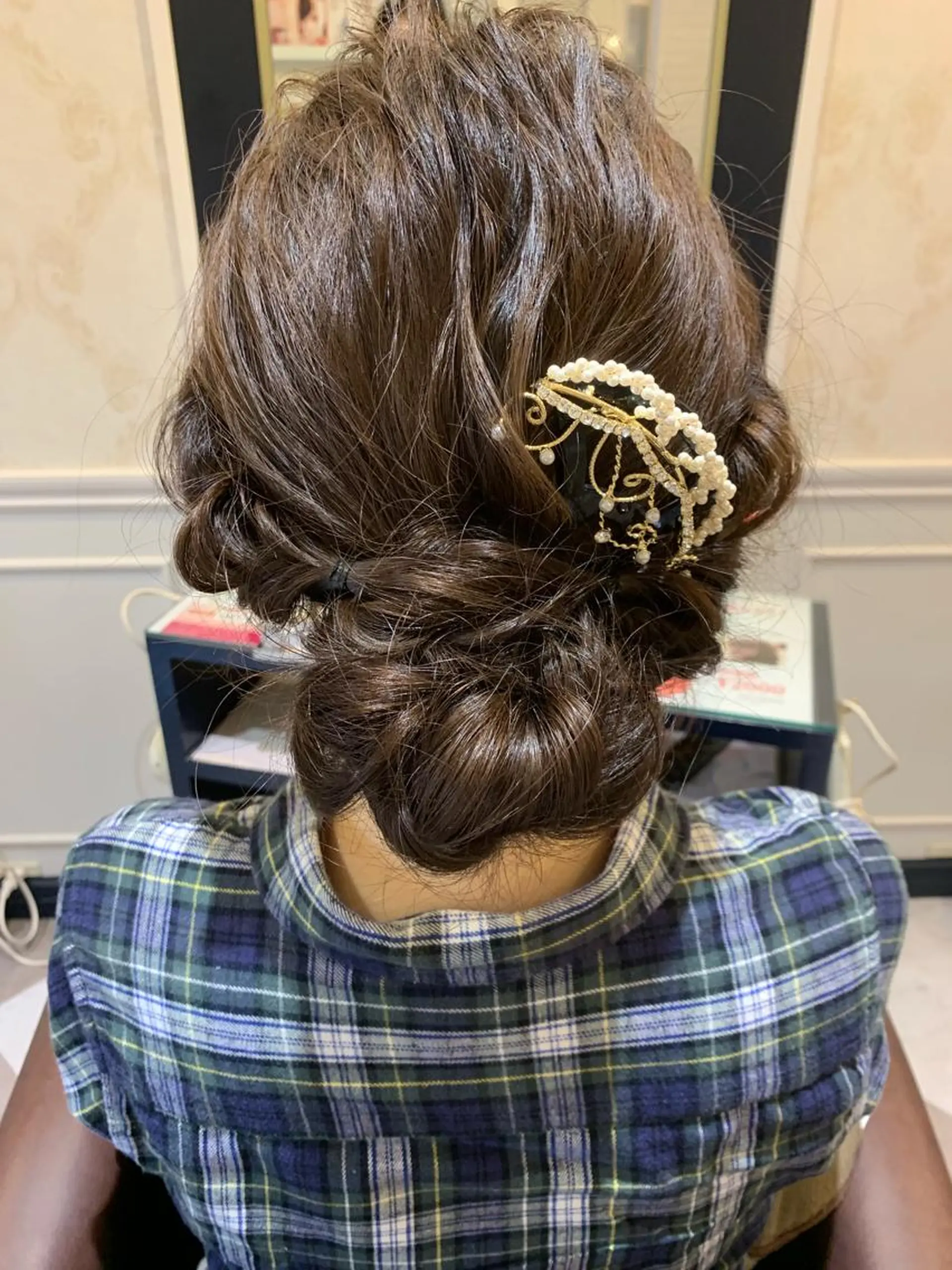 ロング 粟田 めぐみのヘアスタイル