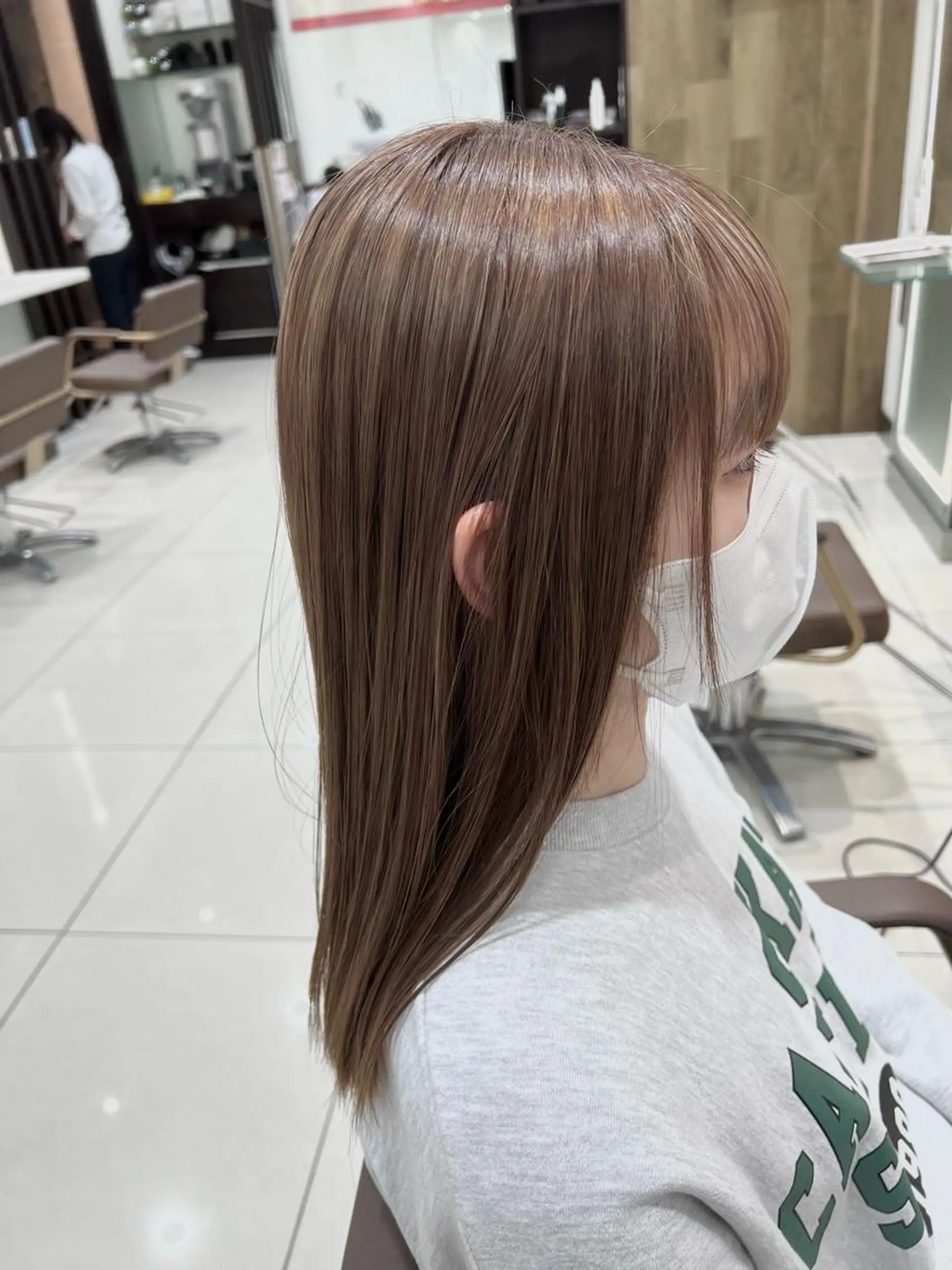 ロング カラー ベージュカラー ブリーチ ミルクティーベージュ ✨髪質改善矯正× ブリーチ✨YU-KIのヘアスタイル