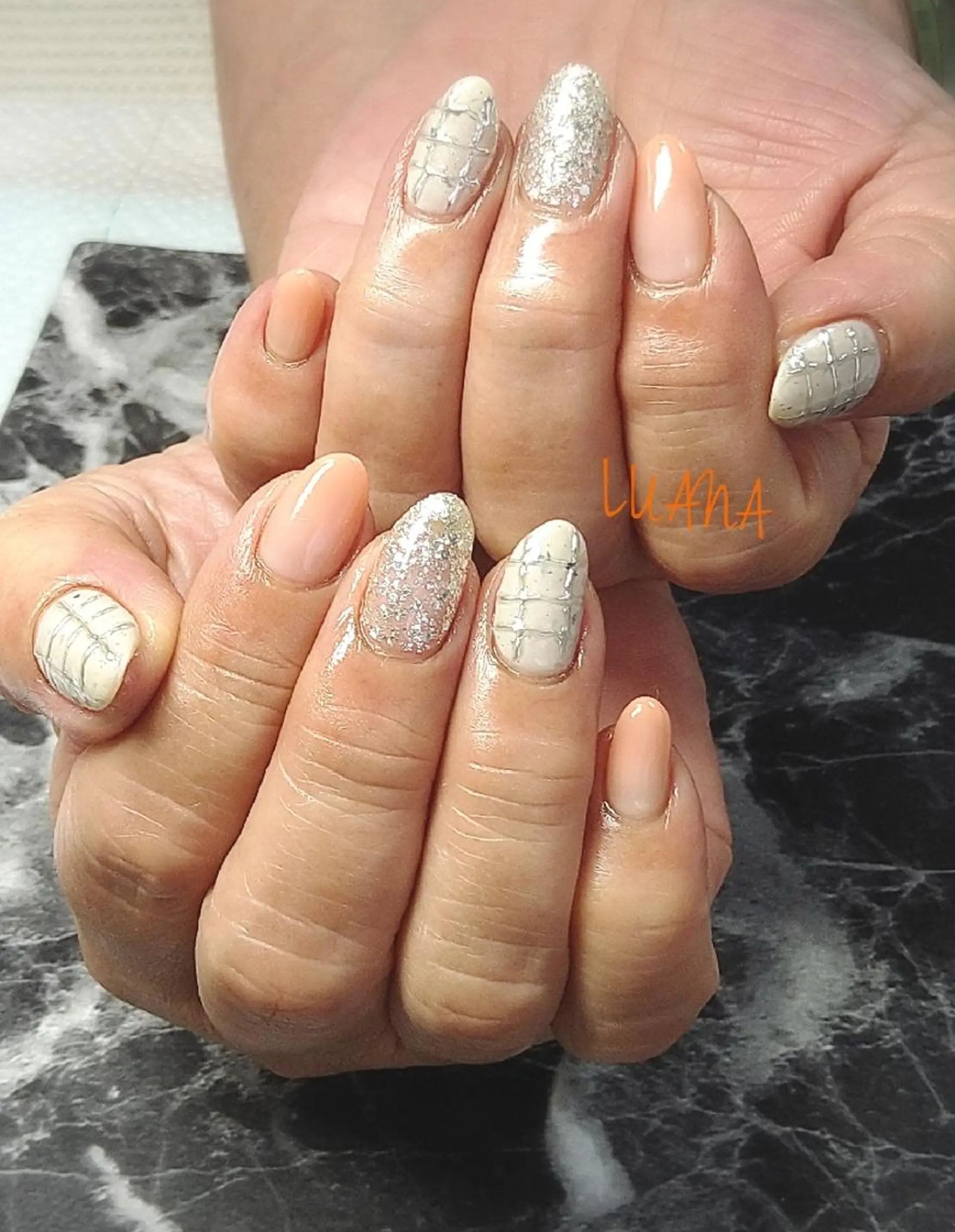 ネイル LUANA  TAKAHASHIのネイルデザイン
