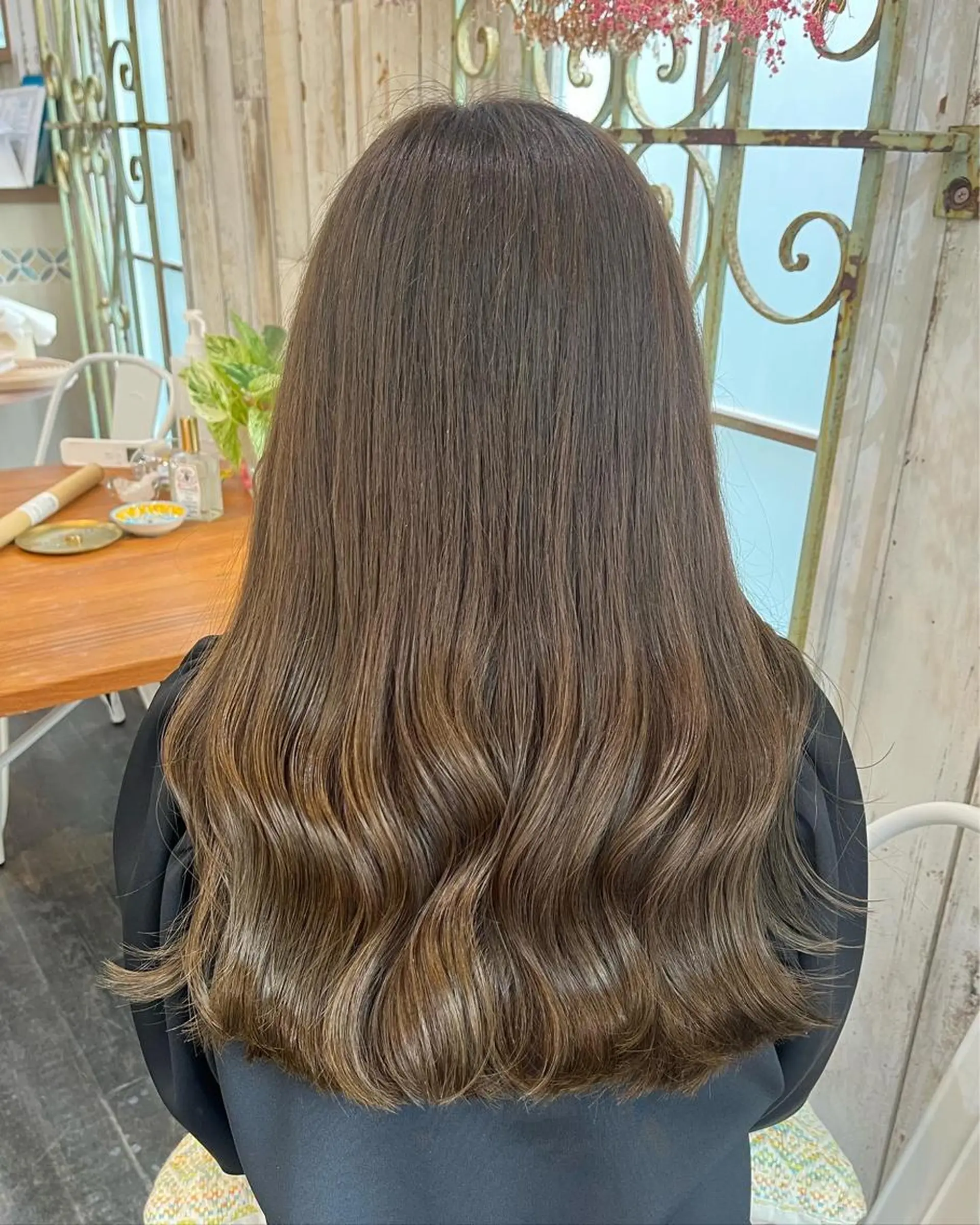 セミロング カラー ベージュカラー 透明感カラー オリーブベージュ 髪質改善☆ 縮毛矯正miyuのヘアスタイル