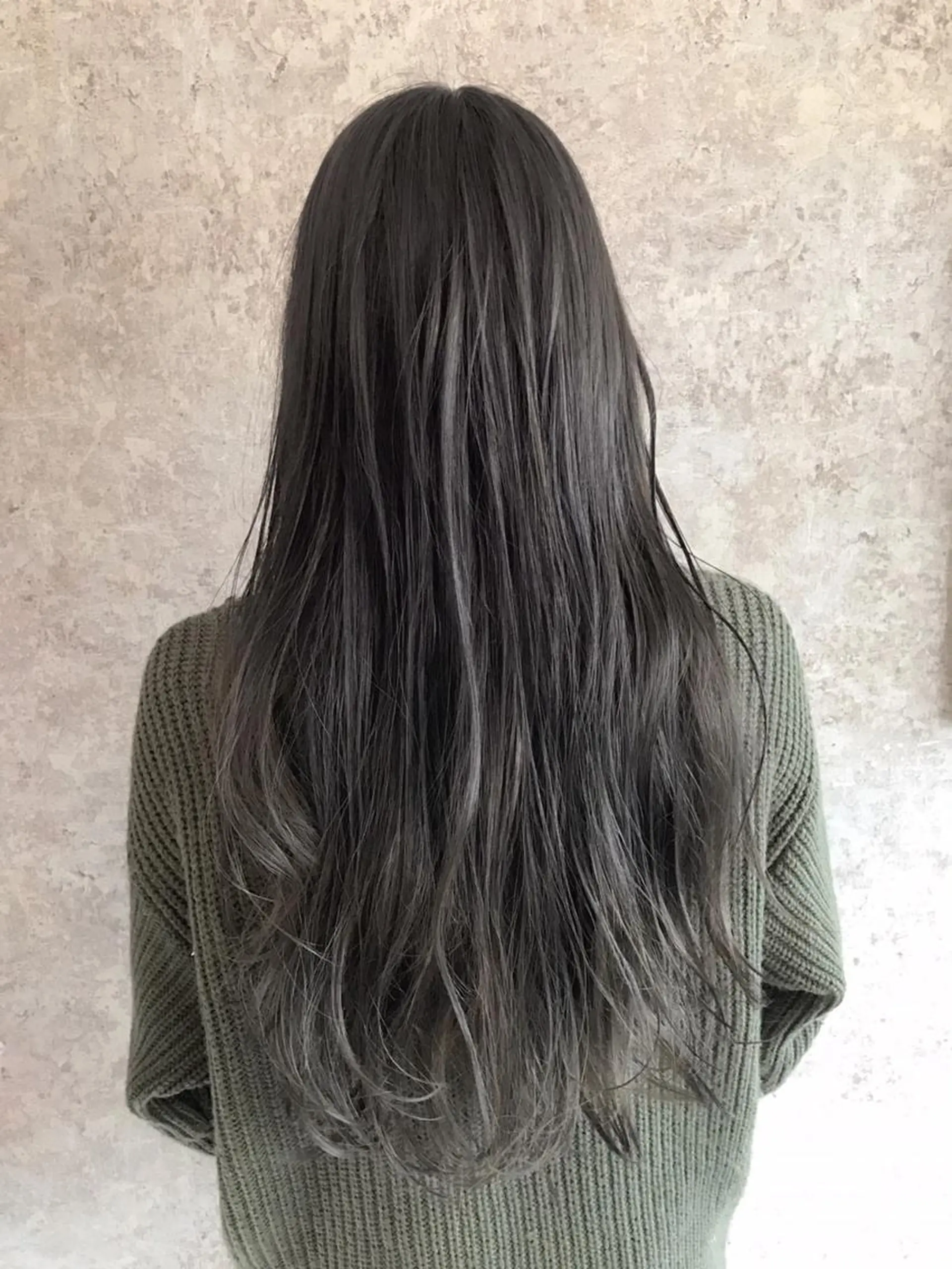 カラー patou 烏丸所属・レイヤーカット 早崎太生のヘアスタイル