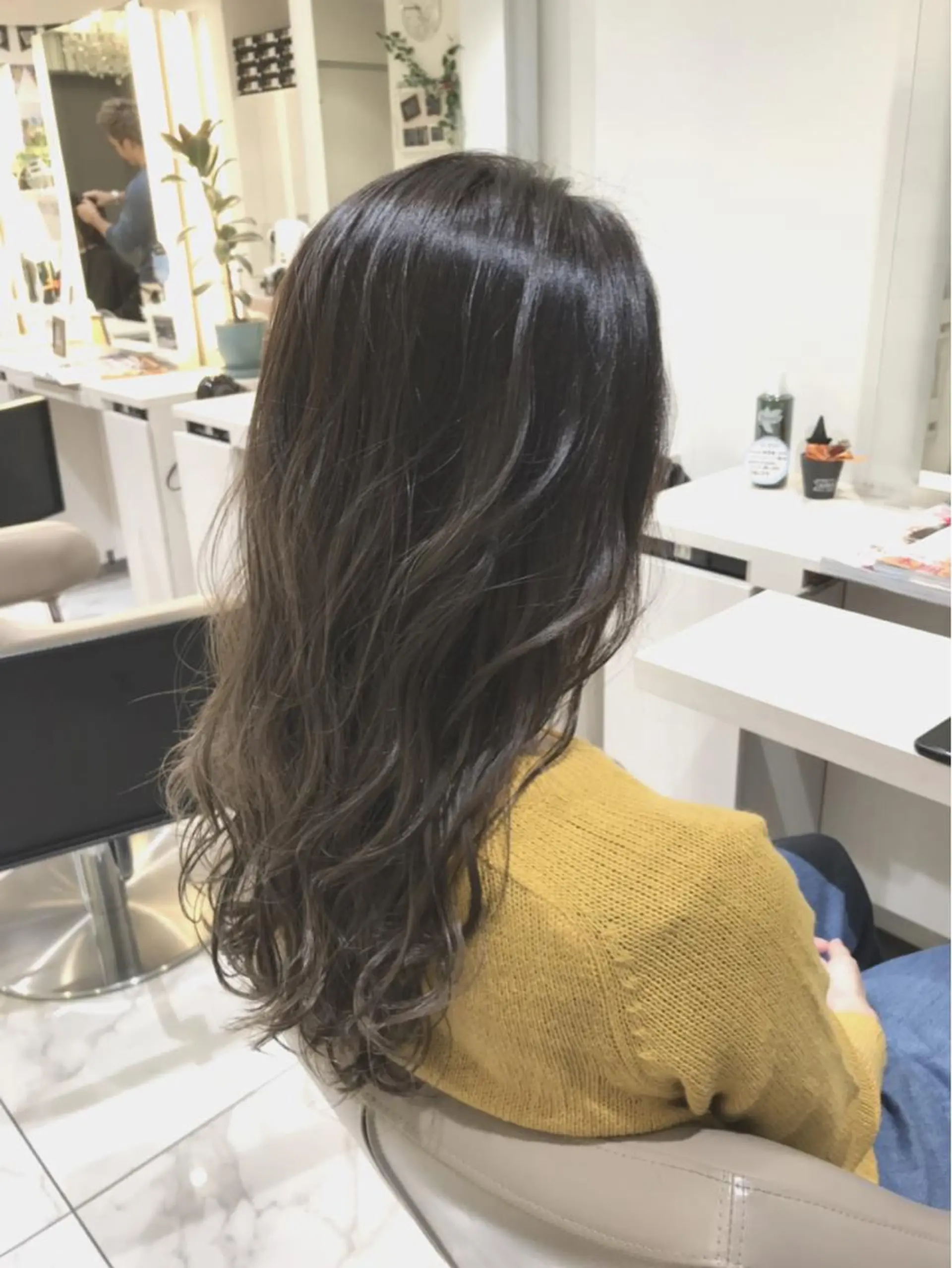 ミディアム カラー グラデーションカラー グレージュ ハイライトカラー ハイライト 山崎俊輔/髪質改善 /バレイヤージュのヘアスタイル