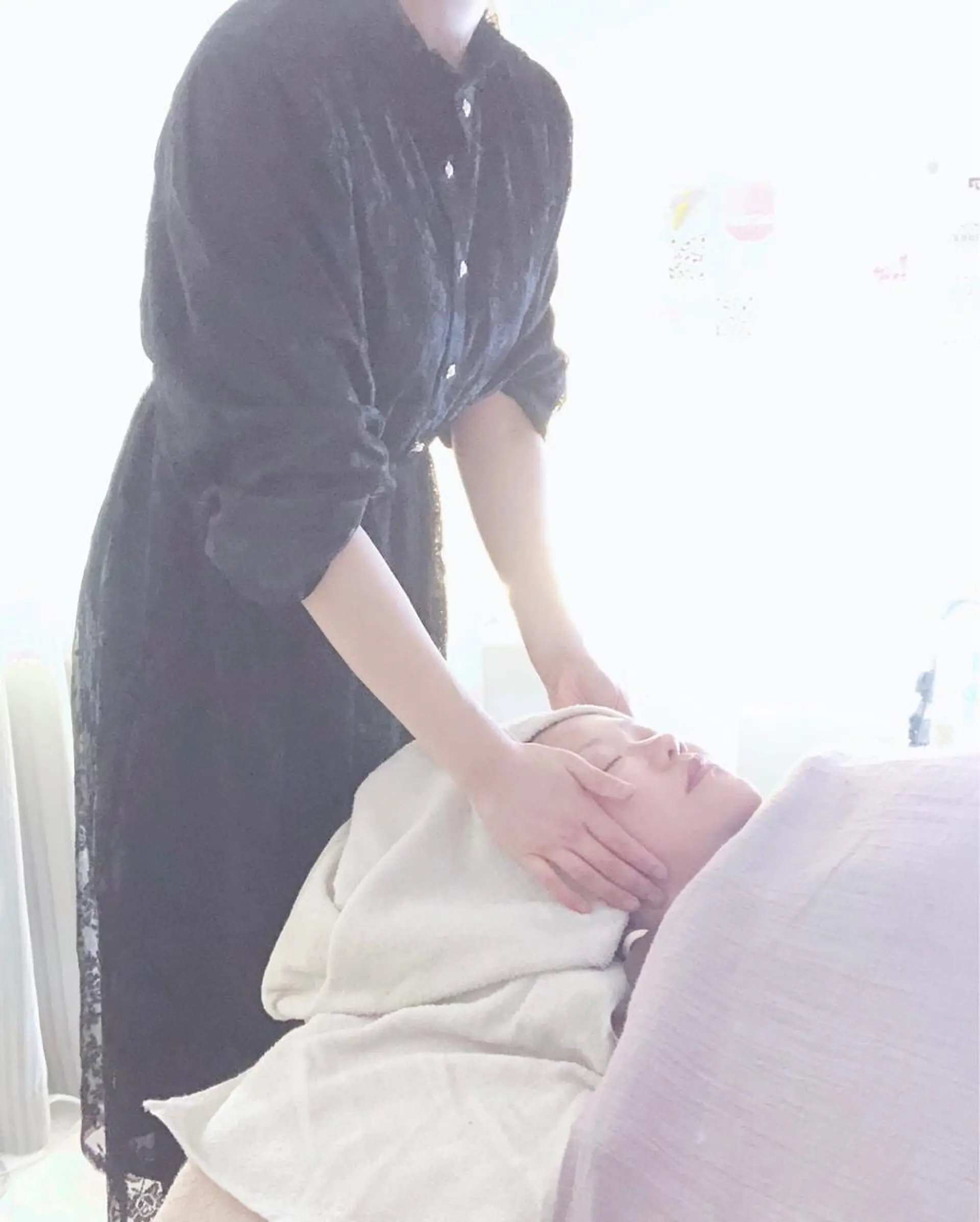 リラク 頭痛肩こりで悩むおとな女性専門ボディケアサロンねこもみ所属・札幌 頭痛肩こり解消 セラピストkaoriのエステ・リラクイメージ