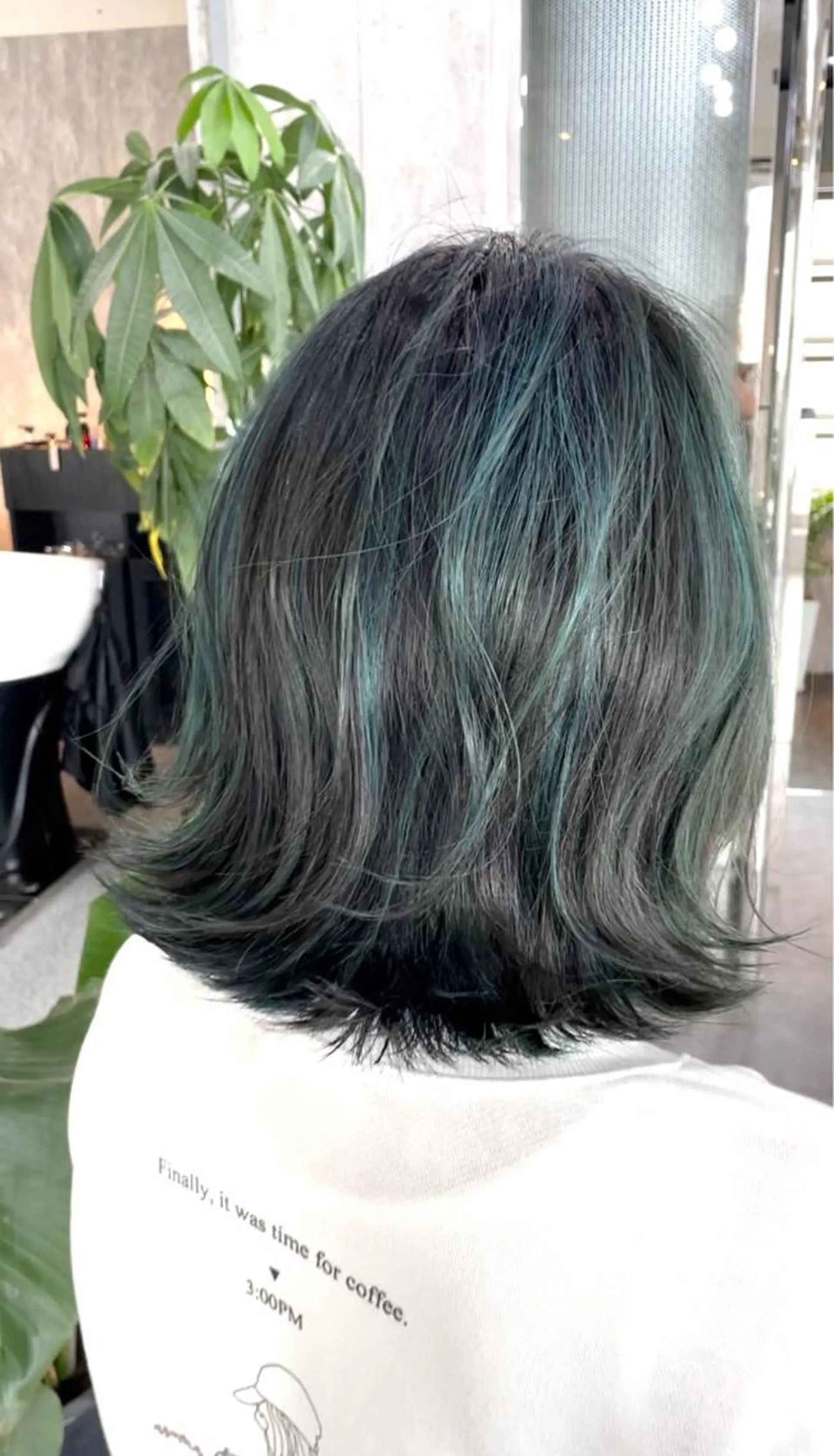 ミディアム カラー グレージュ ハイライトカラー ハイライト ヘアカラー トリートメント ALLEN hair 京橋店のヘアスタイル