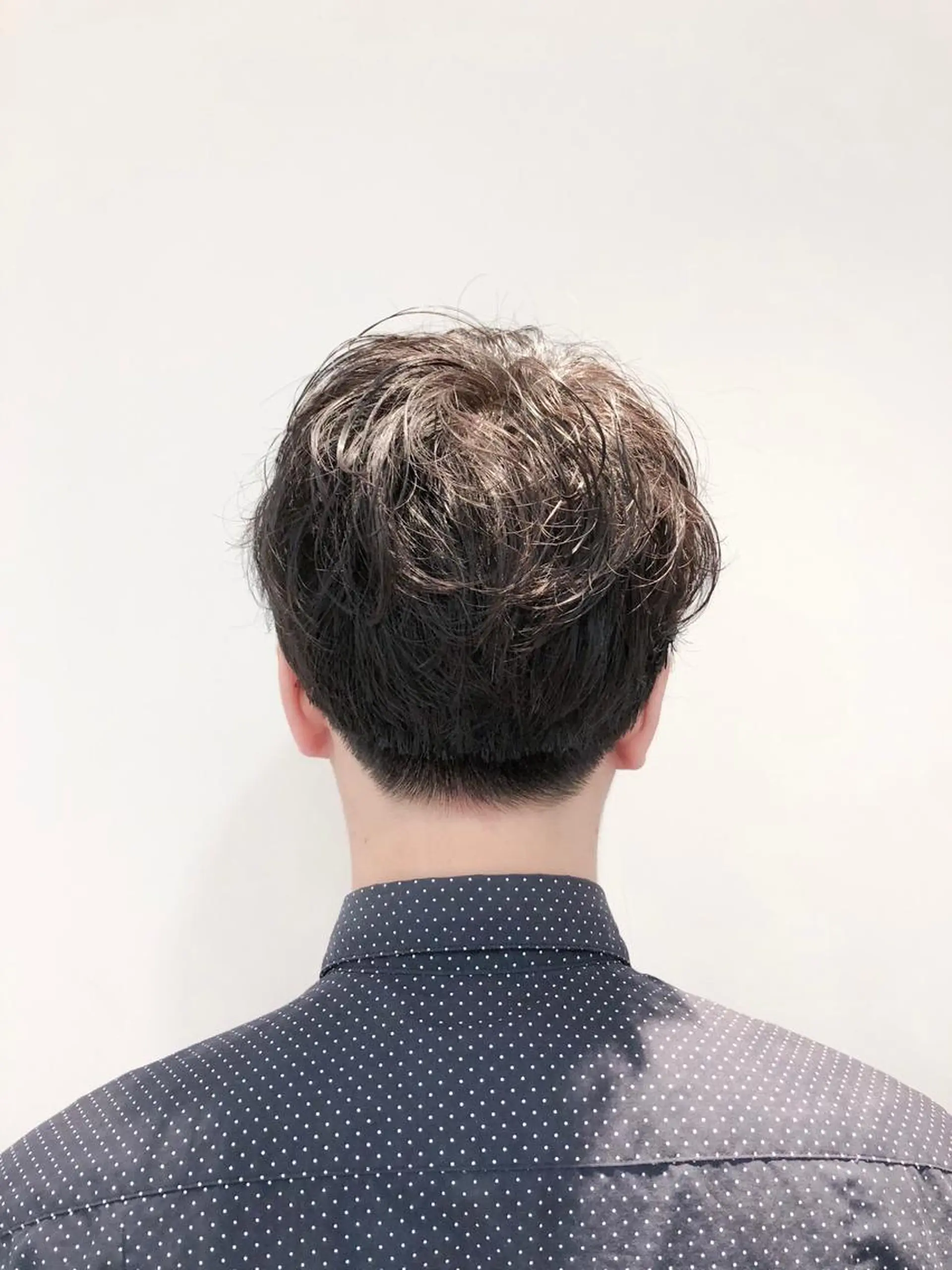 ショート パーマ メンズ メンズパーマ un 溝の口 伊豆本のマツエク・マツパデザイン