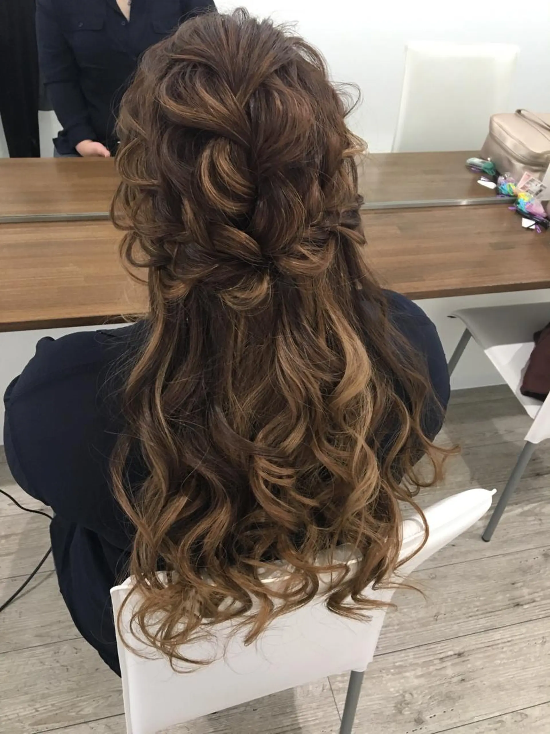 ロング ヘアアレンジ ハーフアップ L'espoir所属・塩谷 樹里のその他イメージ