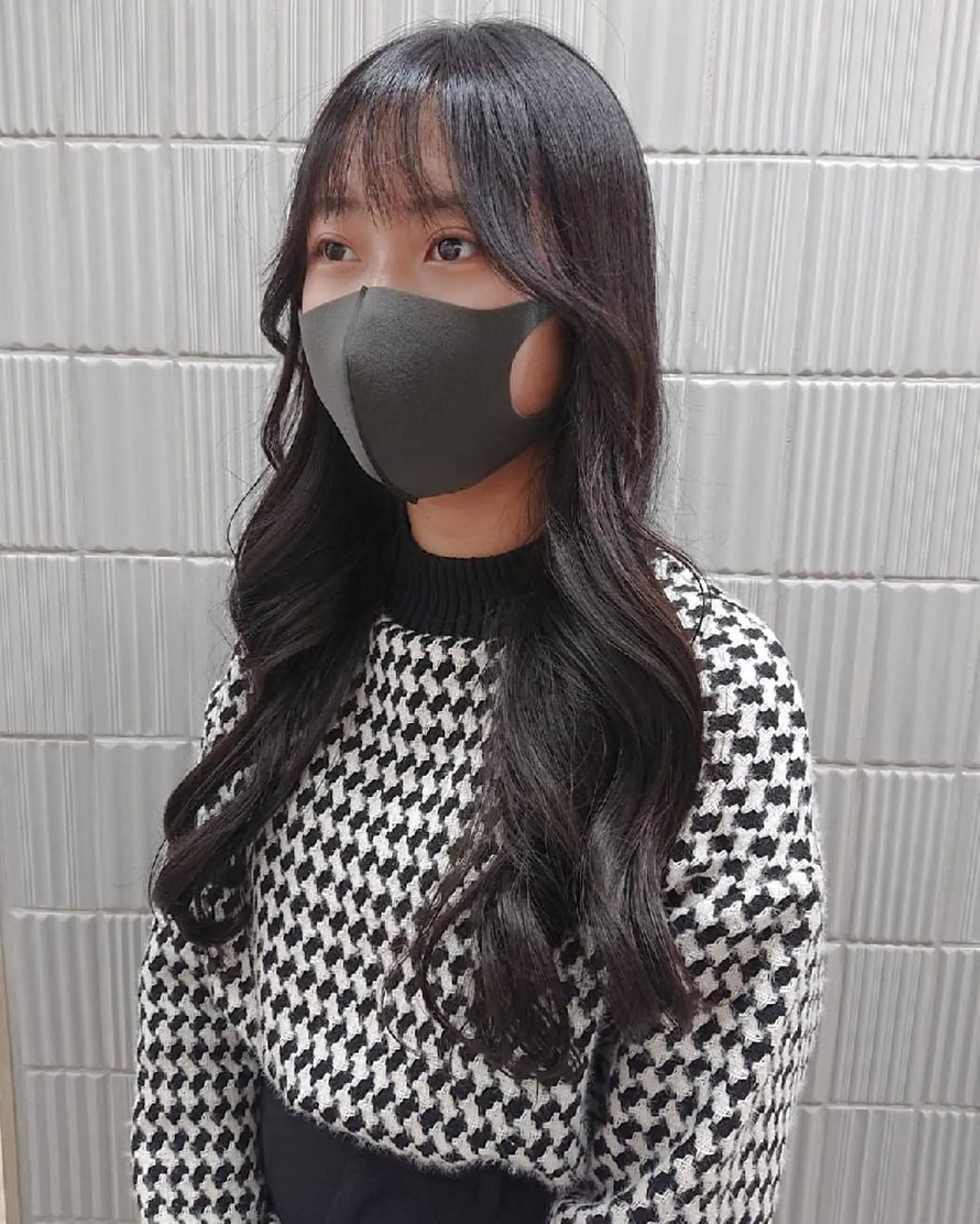 ロング カラー エギョモリ ヨシンモリ 韓国風ヘア ロング シースルーバング 南 ちひろのヘアスタイル