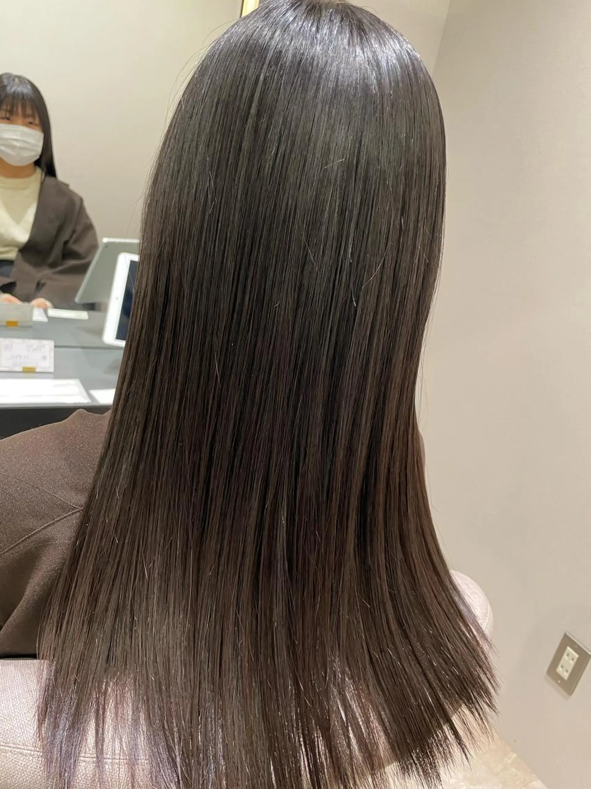 セミロング 髪質改善 カット パーマ トリートメント 難しい髪質の縮毛矯正 高岡/射水/髪質改善のヘアスタイル