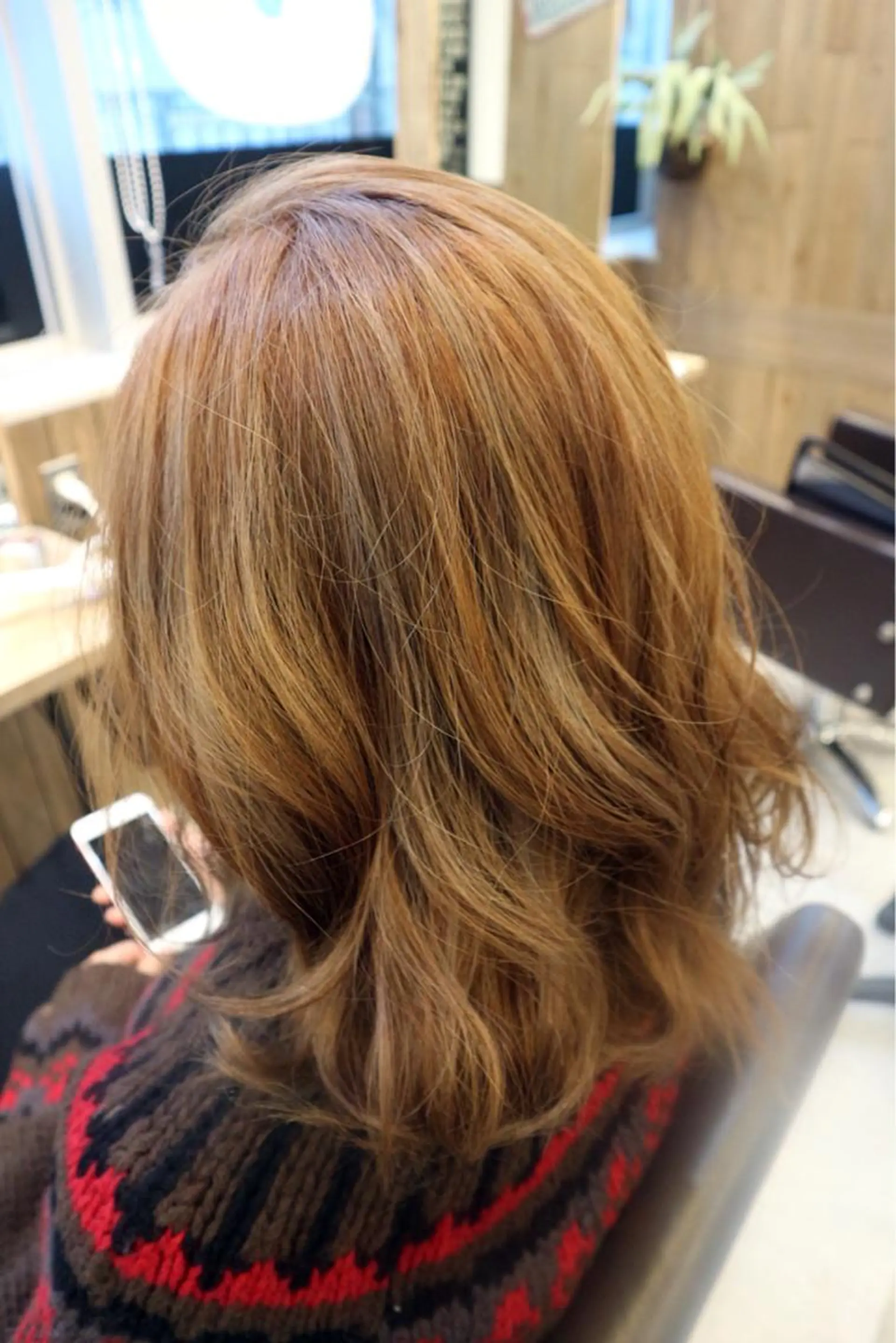 ミディアム ハイライト 土屋 ゆうこのヘアスタイル