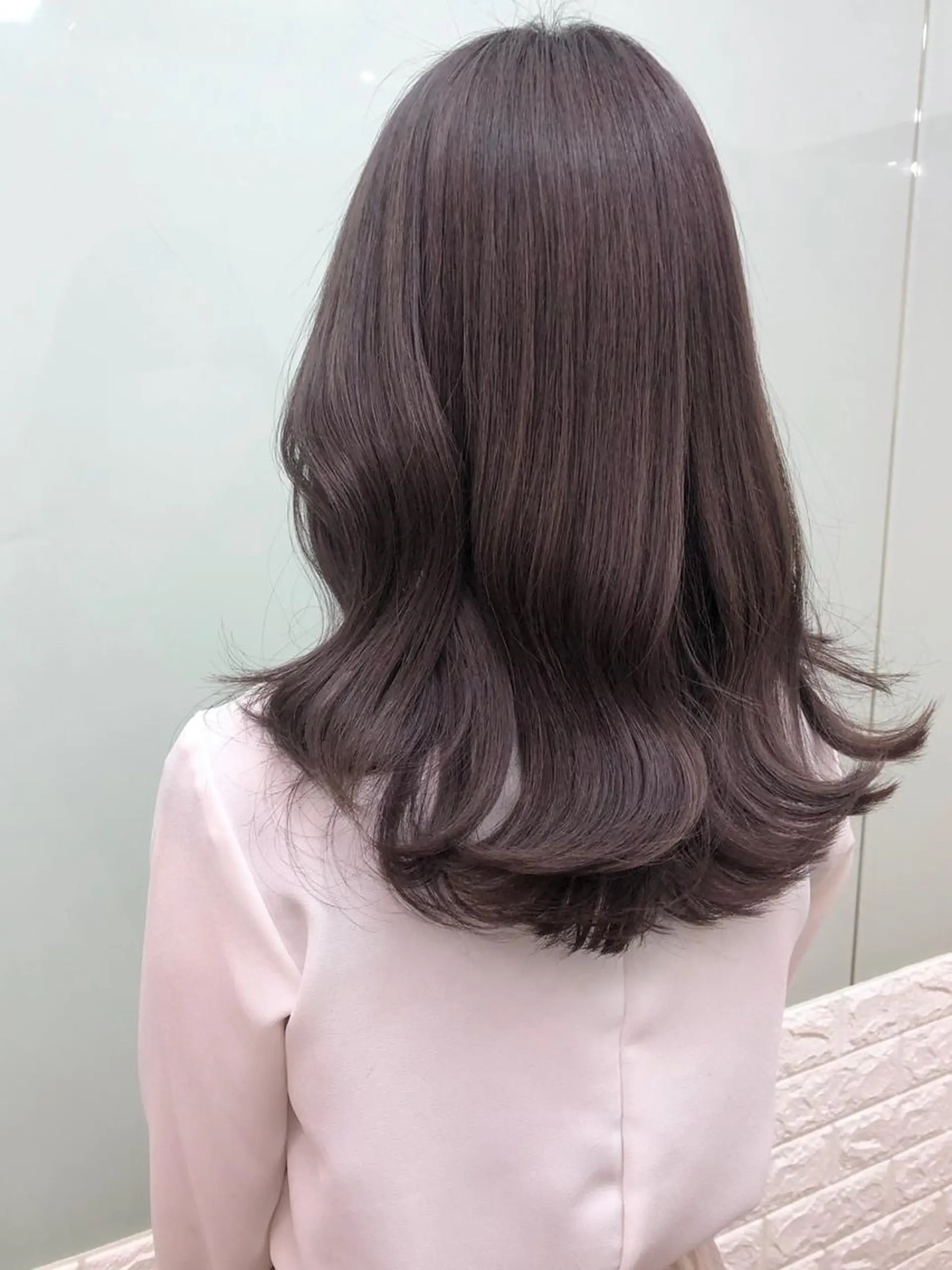 ミディアム カラー グレージュ ヨシンモリ カット ヘアカラー トリートメント 韓国ヘア/レイヤー カット SAKURAのヘアスタイル